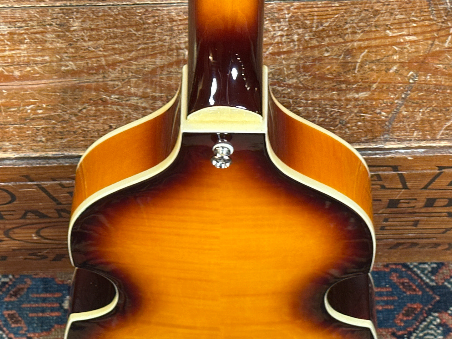Hofner B-Bass Icon Series Violin Bass Tobacco Burst w/ OHSC
