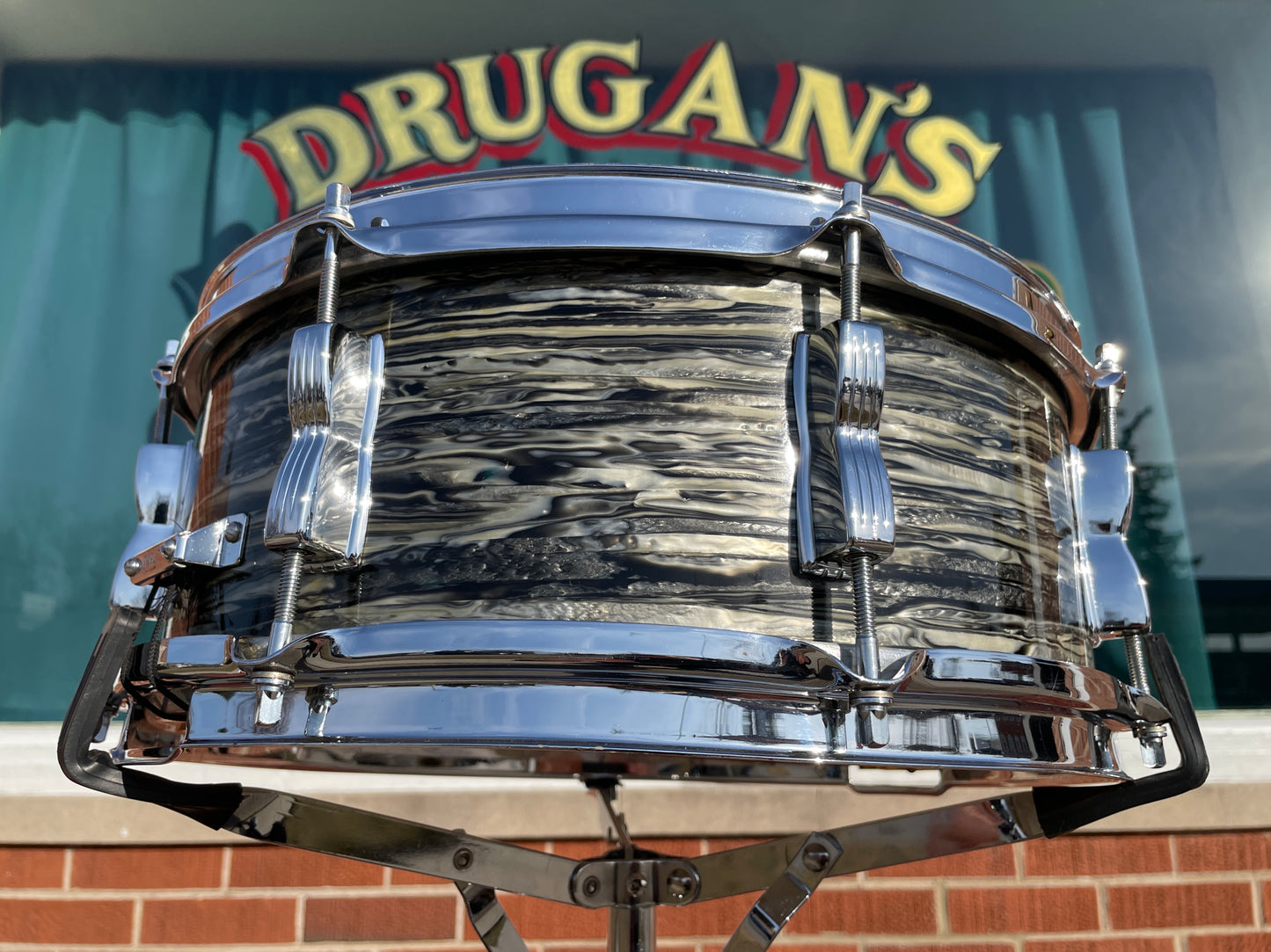 1958 Ludwig 5.5x14 No. 900P Trans Badge Super Classic Snare Drum Oyster Black Pearl COB