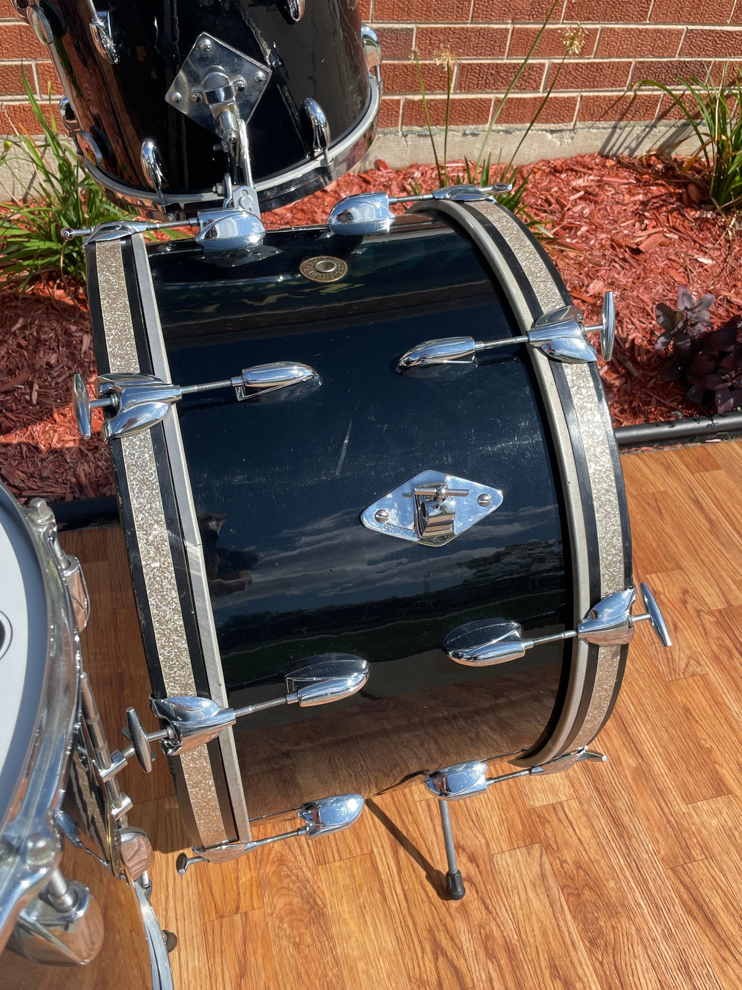 1959/1960 Gretsch Round Badge Black Nitron Transition Drum Set 22/13/16