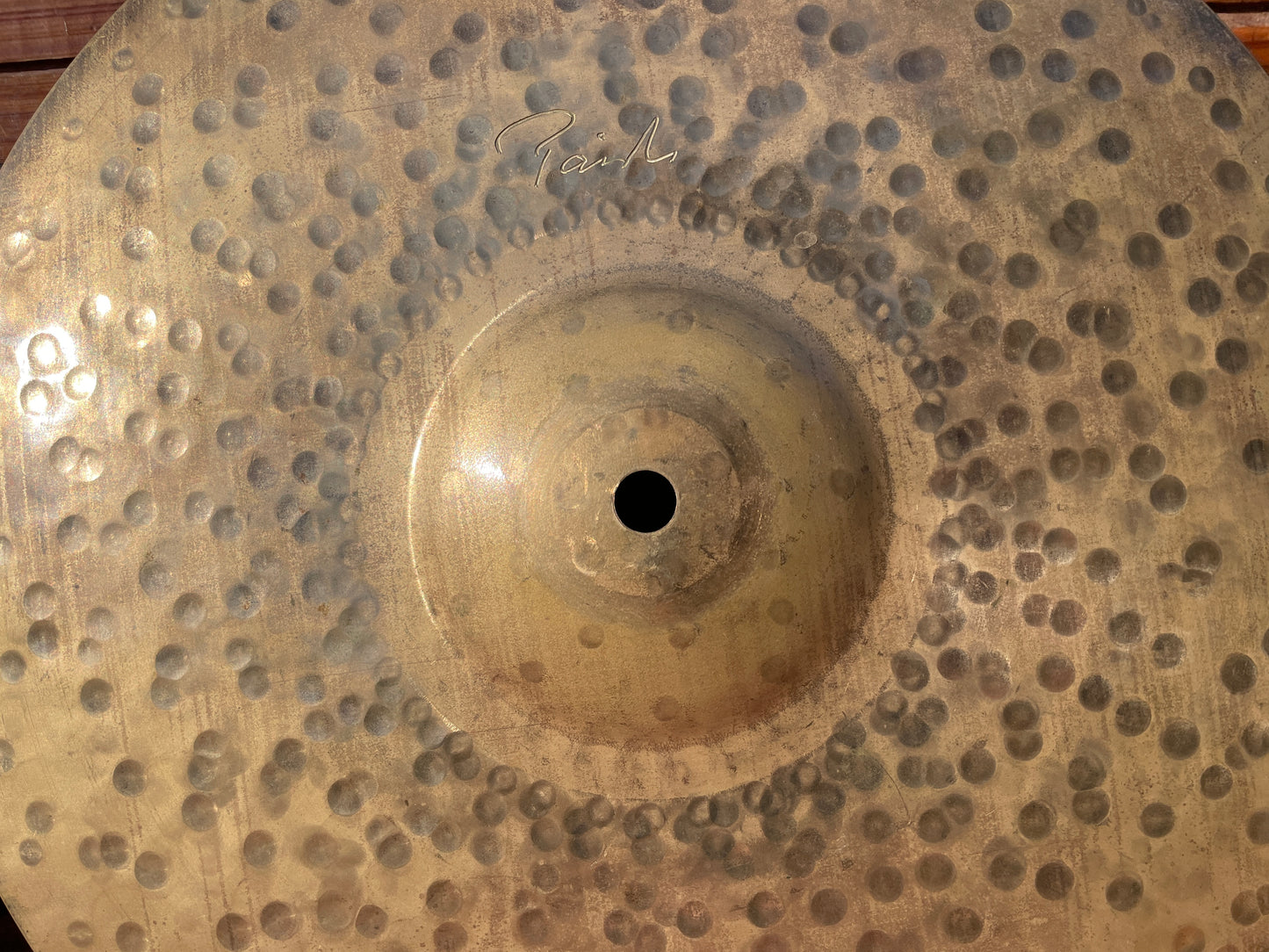 14" Paiste Signature Traditional Medium Light Hi-Hat Cymbal Pair 908g/1198g