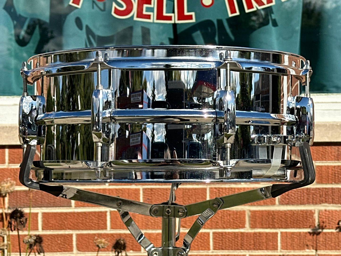 2000s Pearl Standard Steel 5.5x14 Snare Drum Mirror Chrome SS1455
