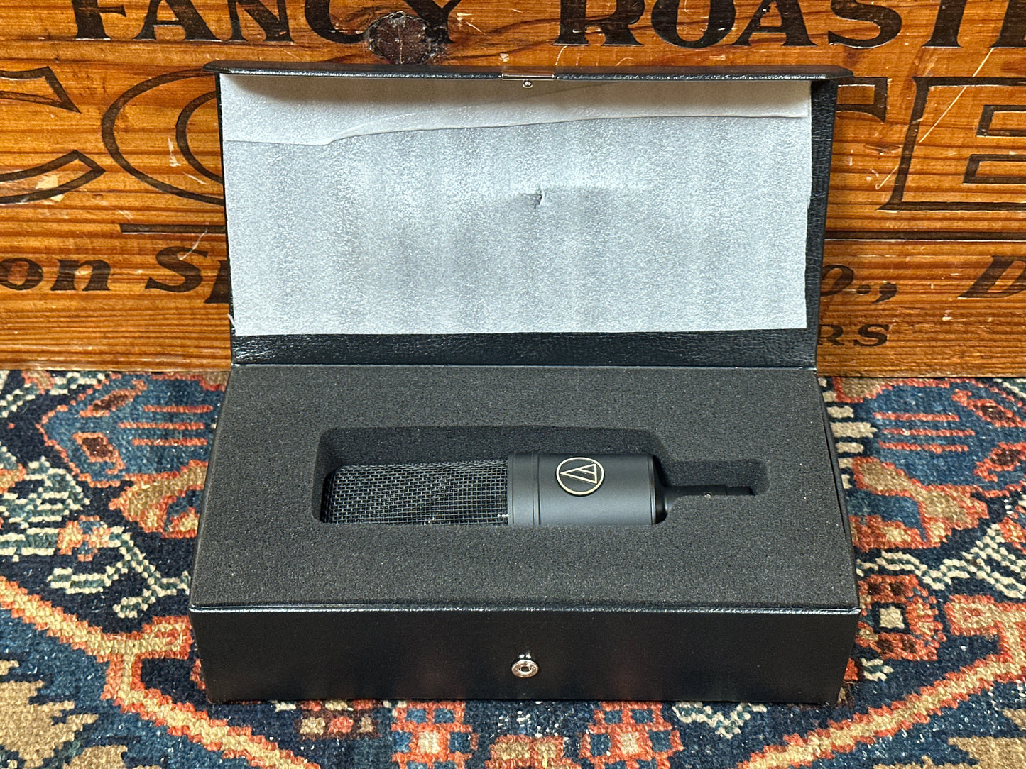 Audio Technica AT4033 Cardioid Condenser Microphone