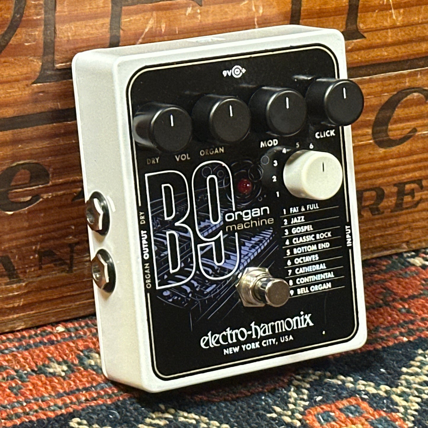 Electro-Harmonix B9 Organ Machine Pedal *Video Demo*
