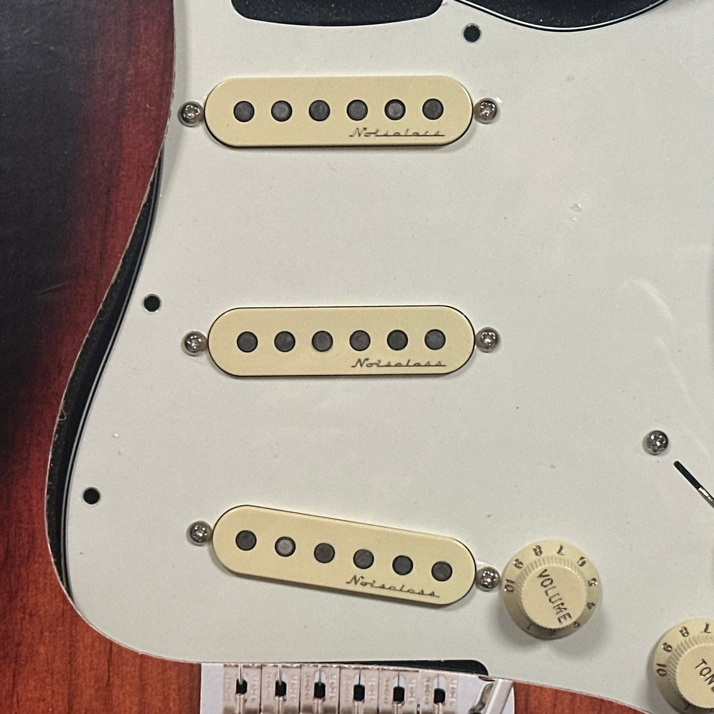 Fender Pre-Wired Stratocaster Vintage Noiseless SSS Pickups & 3-Ply Parchment Pickguard 0992344509