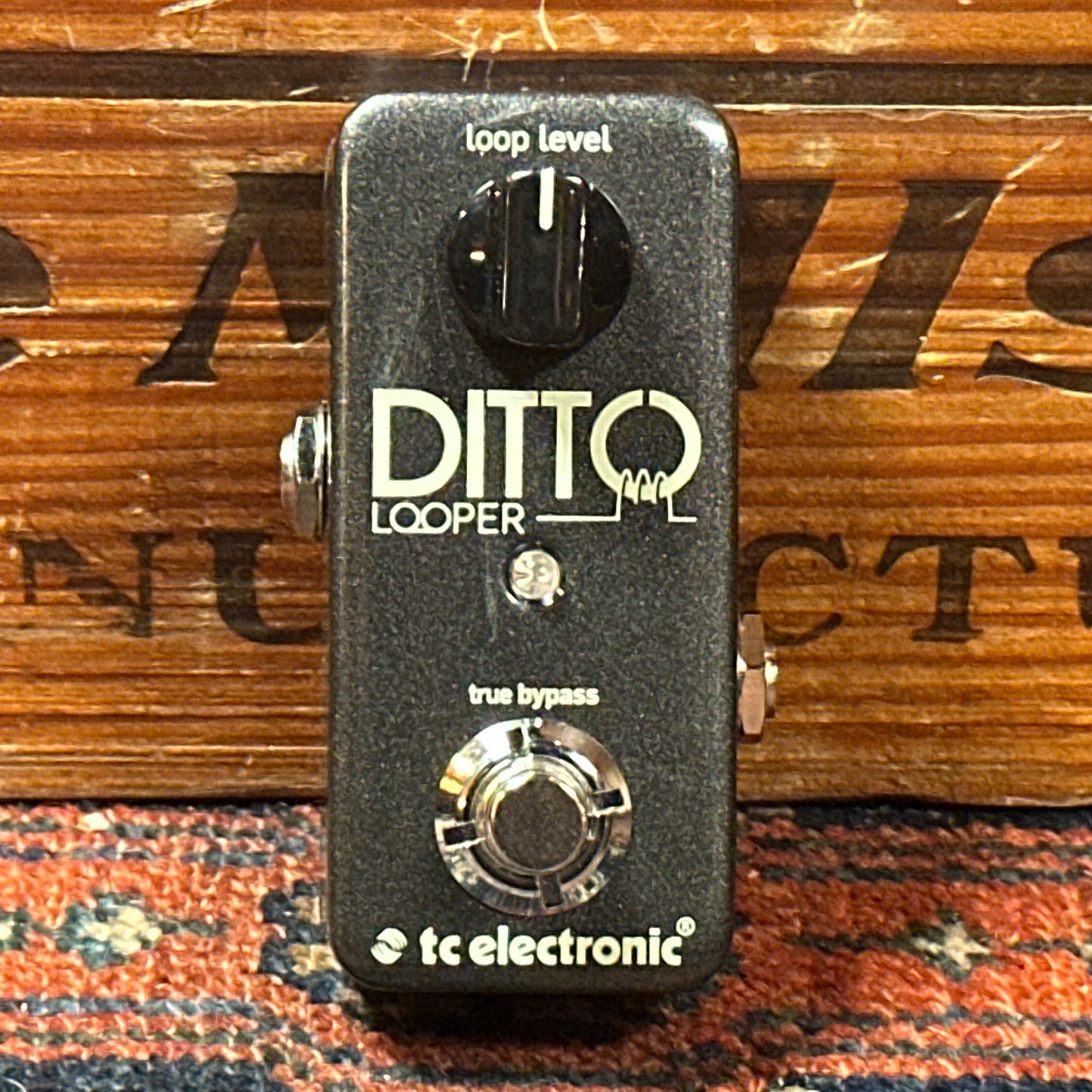 TC Electronic Ditto Looper Pedal *Video Demo*