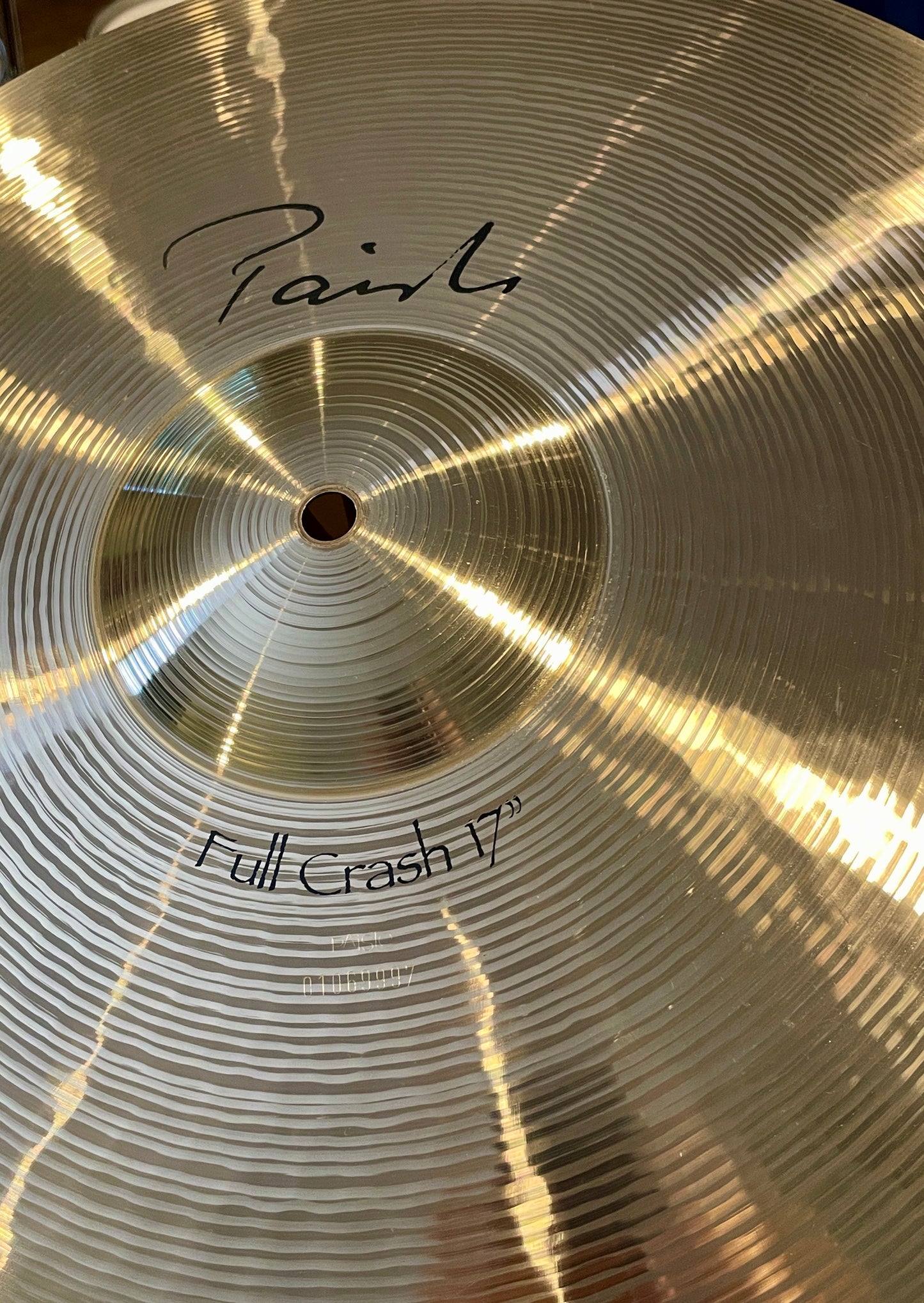 17" Paiste Signature Full Crash Cymbal 1228g