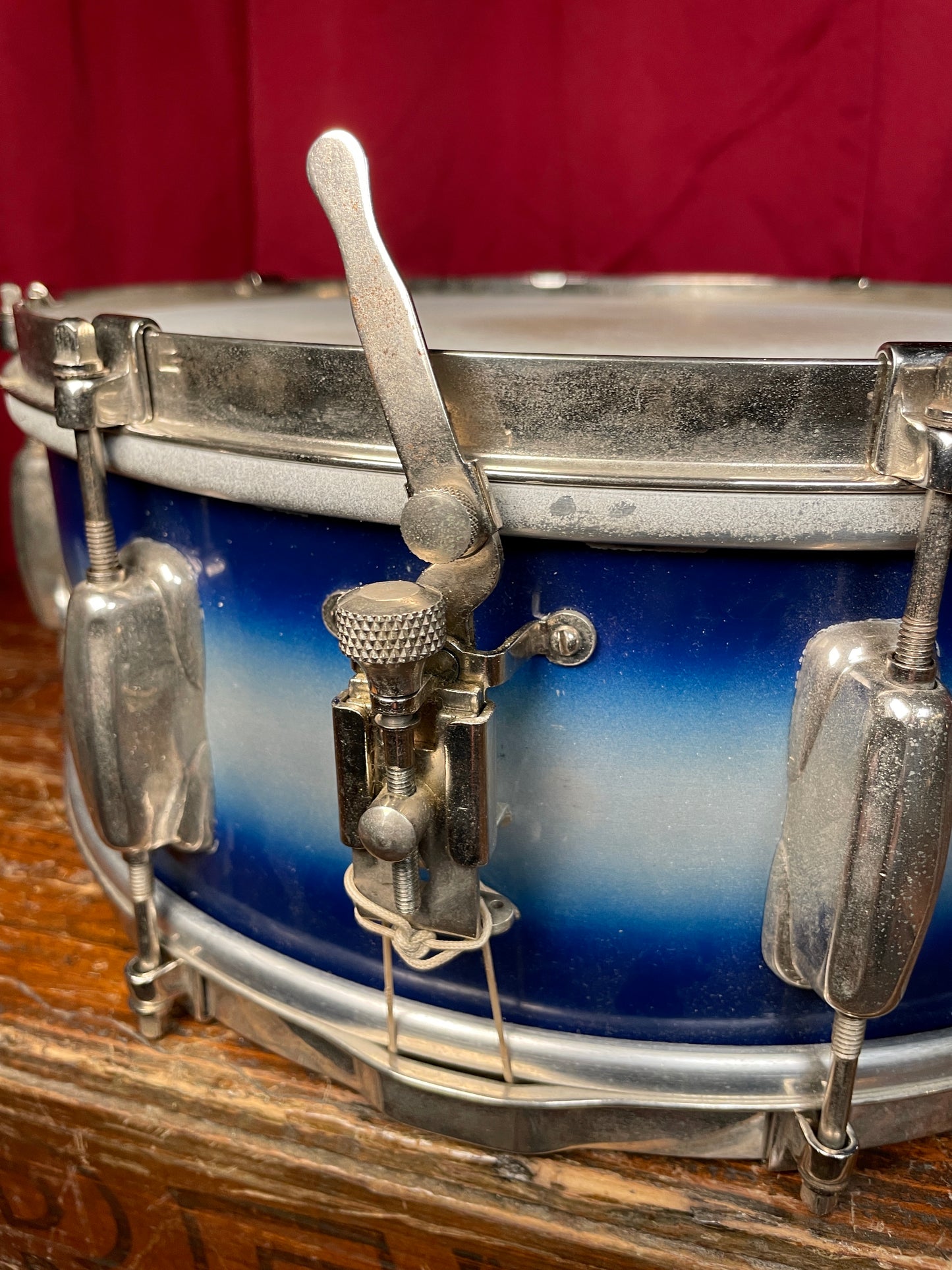 1950s Slingerland No. 151 Student Model 5.5x14 Radio King Snare Drum Blue / White Duco