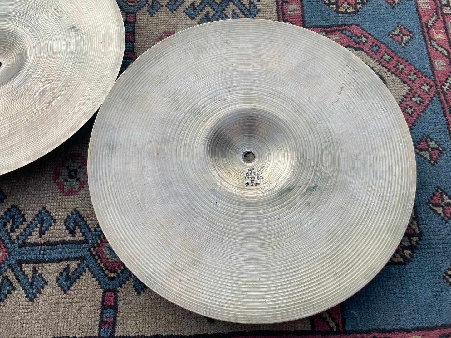 14" Zildjian A 1970s New Beat Hi-Hat Cymbal Pair 1072g/1542g *Video Demo*