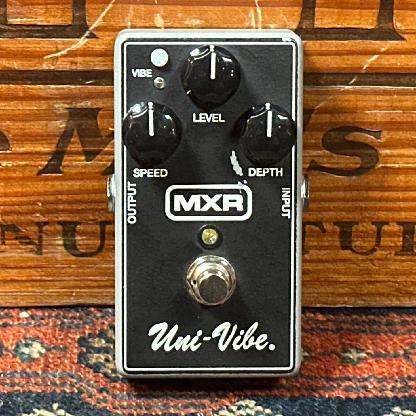 MXR M68 Uni-Vibe Chorus / Vibrato Pedal *Video Demo*