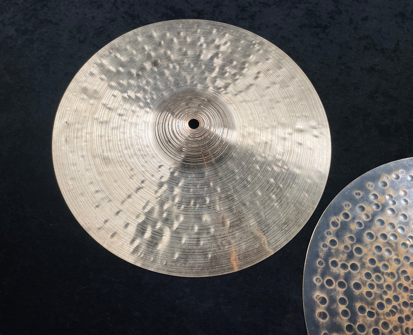 13" Paiste Signature Medium Light Hi-Hat Pair 760g/1014g *Video Demo*