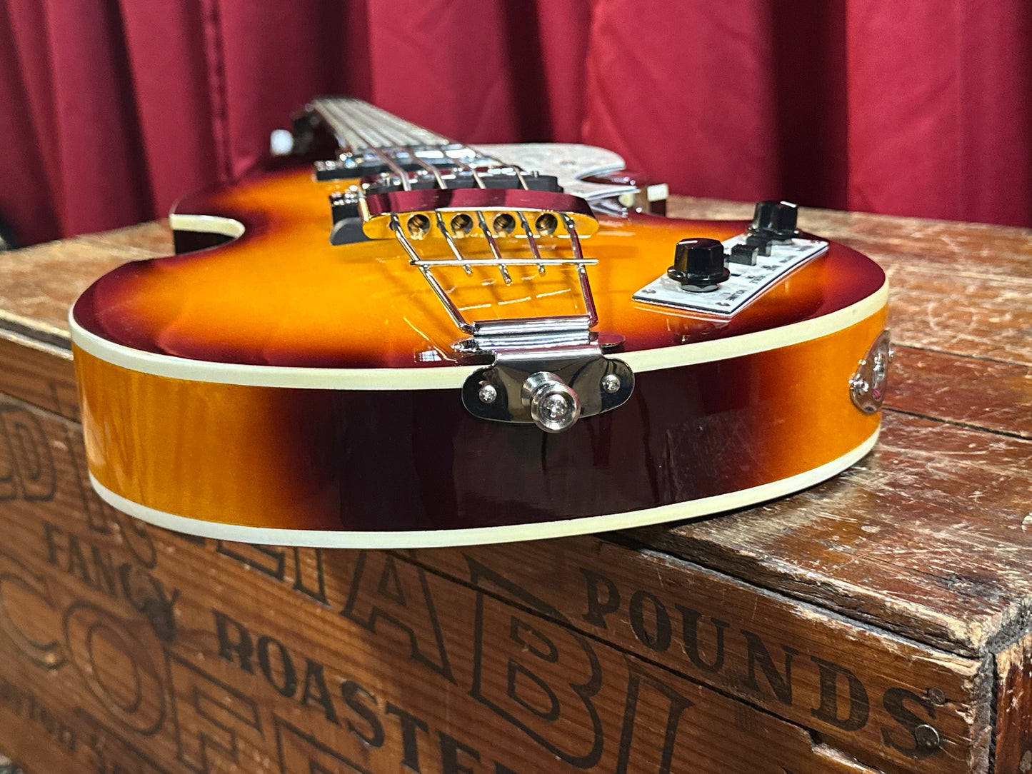 Hofner B-Bass Icon Series Violin Bass Tobacco Burst w/ OHSC