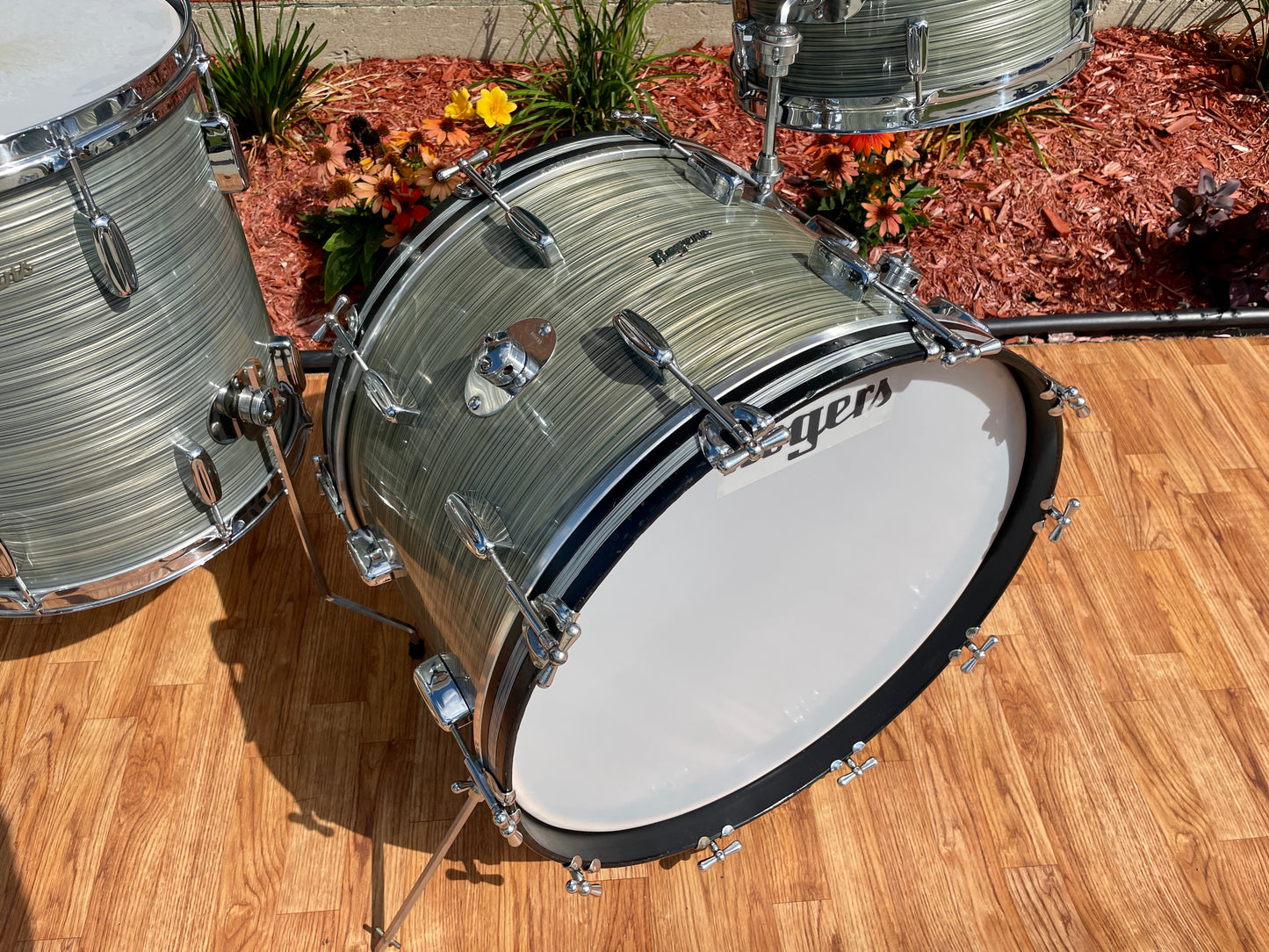 1960s Rogers Holiday Buddy Rich Celebrity Drum Set Steel Gray Ripple Pearl 22/13/16 Cleveland