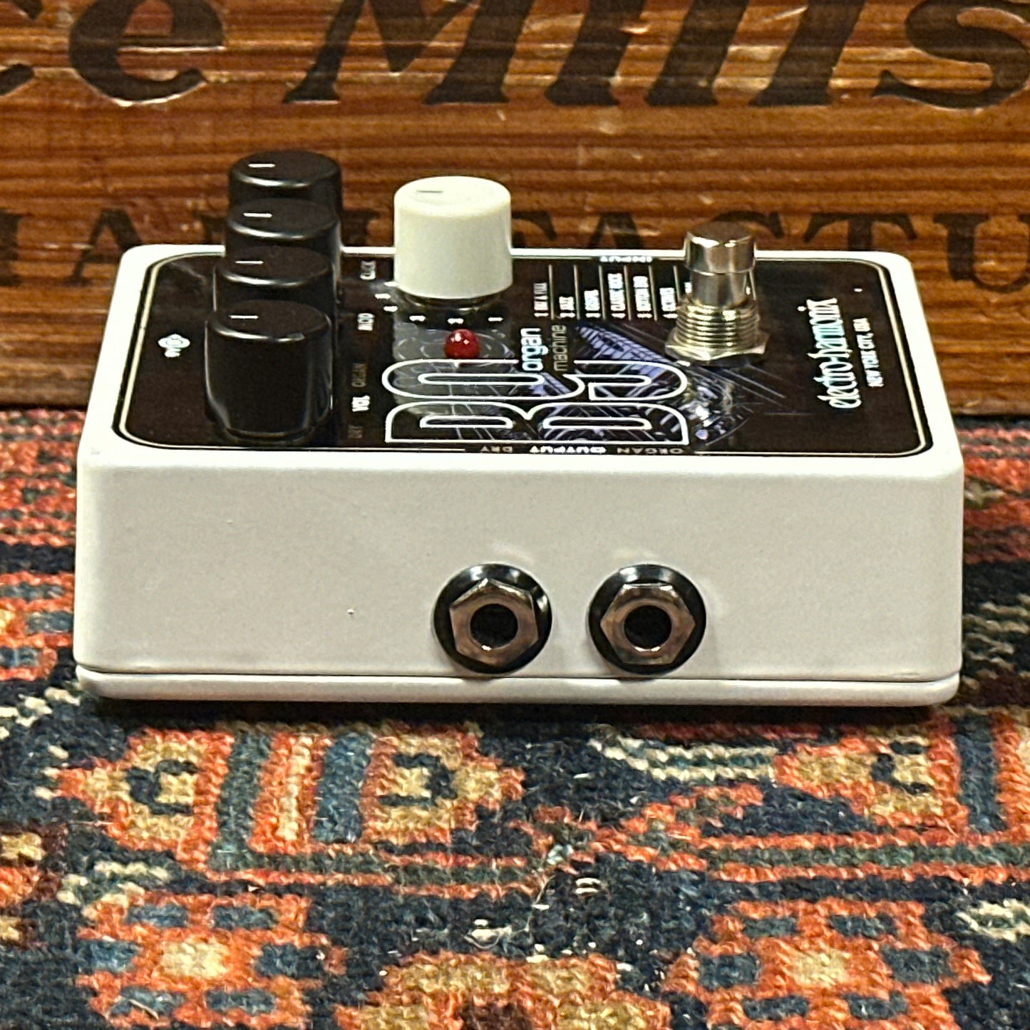 Electro-Harmonix B9 Organ Machine Pedal *Video Demo*
