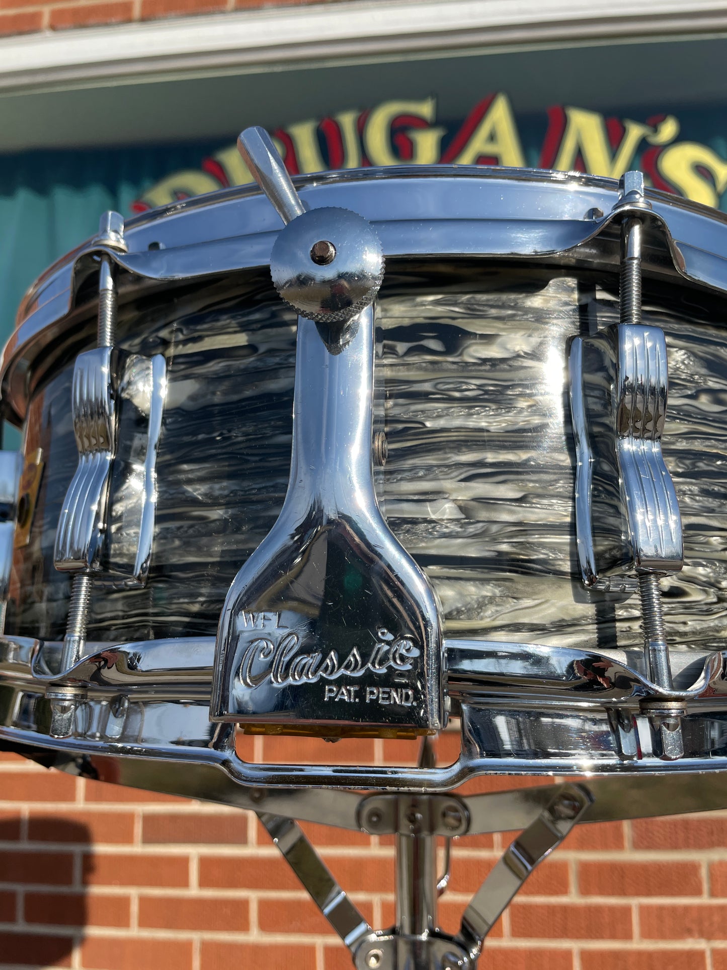 1958 Ludwig 5.5x14 No. 900P Trans Badge Super Classic Snare Drum Oyster Black Pearl COB