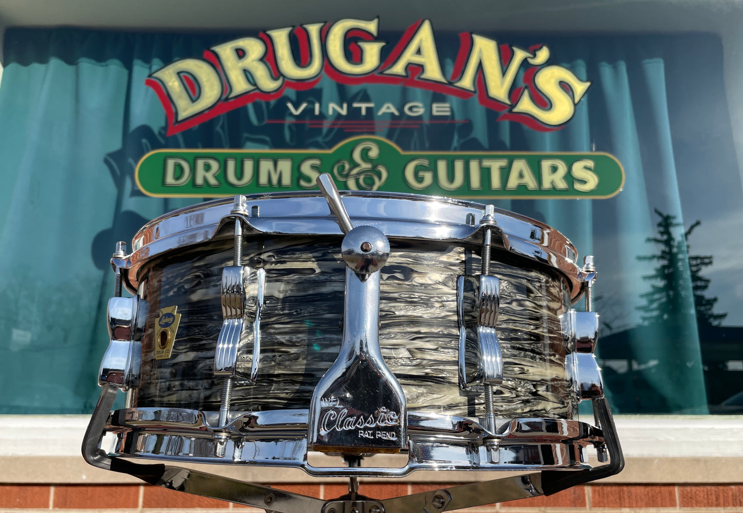 1958 Ludwig 5.5x14 No. 900P Trans Badge Super Classic Snare Drum Oyster Black Pearl COB