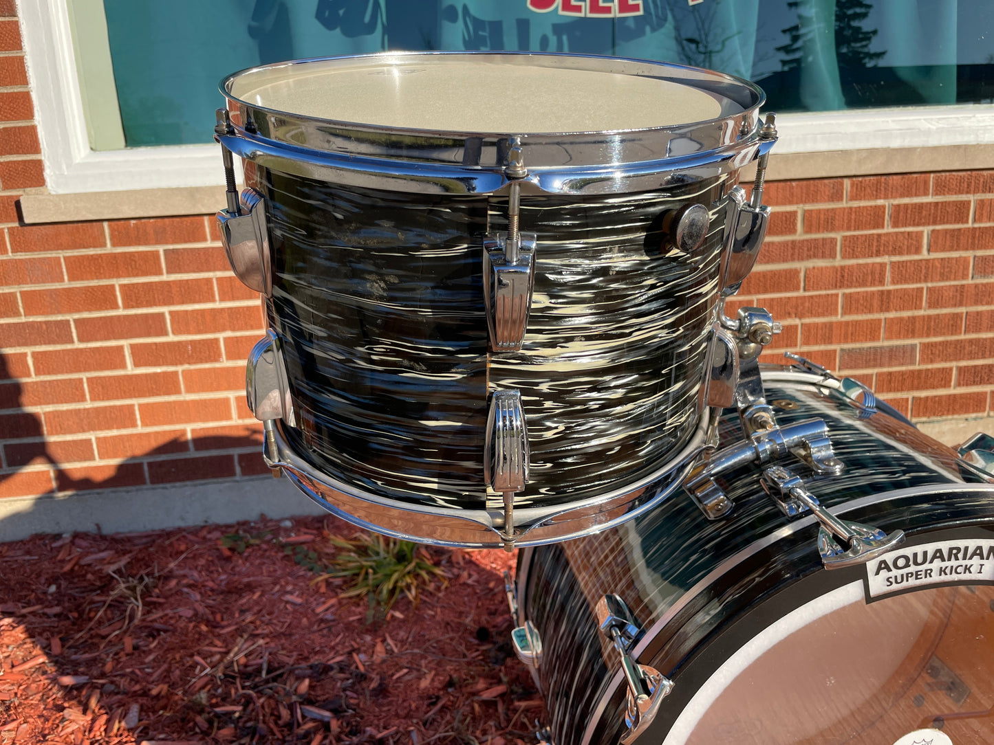 1969 Ludwig Super Classic Drum Set Oyster Black Pearl 22/13/16