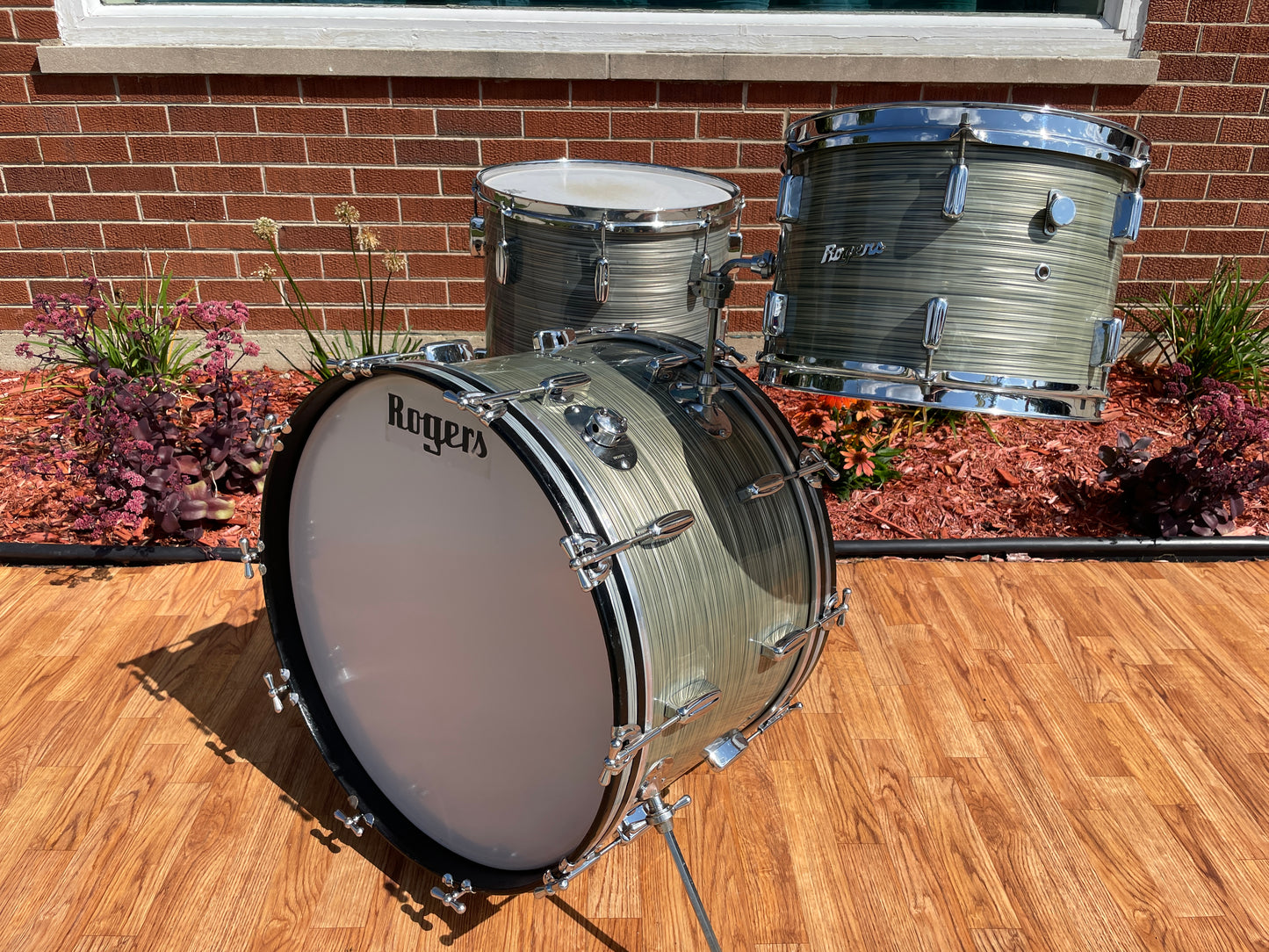 1960s Rogers Holiday Buddy Rich Celebrity Drum Set Steel Gray Ripple Pearl 22/13/16 Cleveland