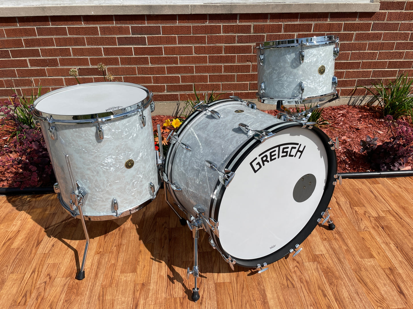 Gretsch Broadkaster Drum Set White Marine Pearl, Top View