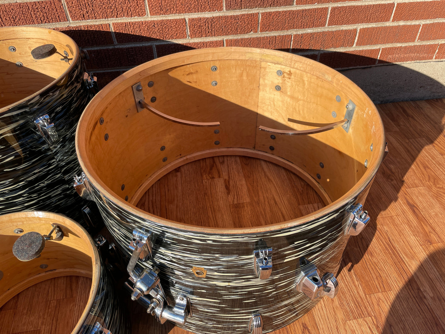 1969 Ludwig Super Classic Drum Set Oyster Black Pearl 22/13/16