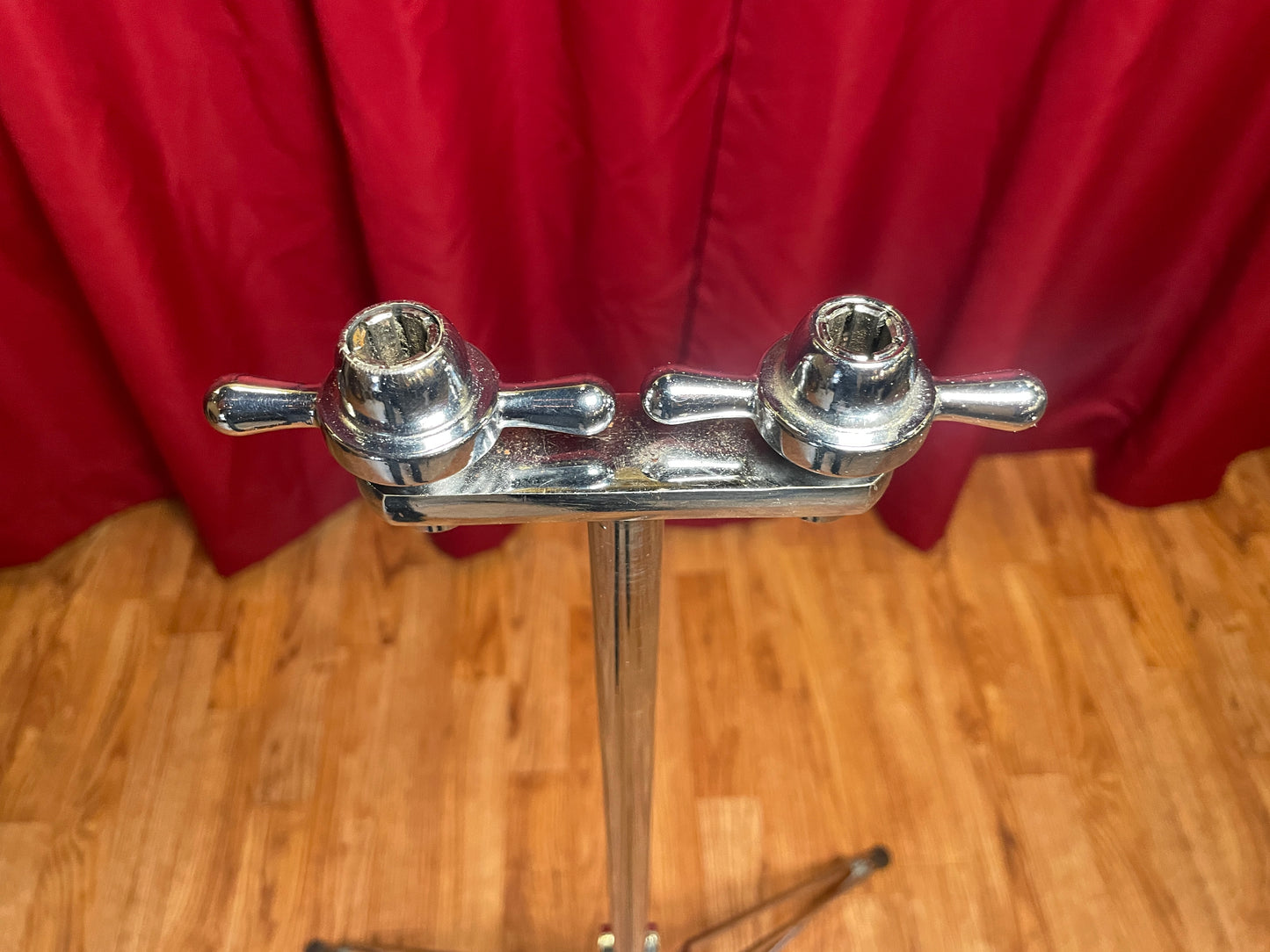 1960s Rogers No. 48-0518 Swiv-O-Matic Dual Tom Stand Double Tom Holder