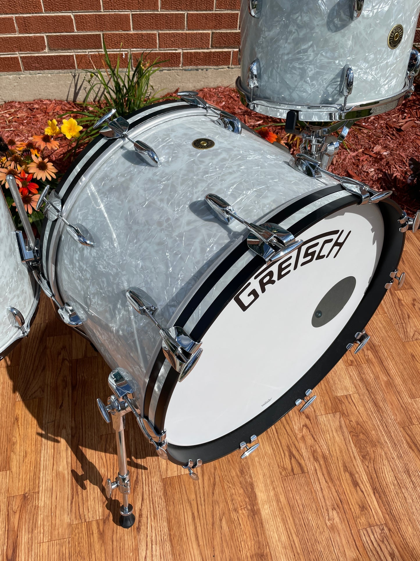 Gretsch Broadkaster Drum Set White Marine Pearl, Bass Drum