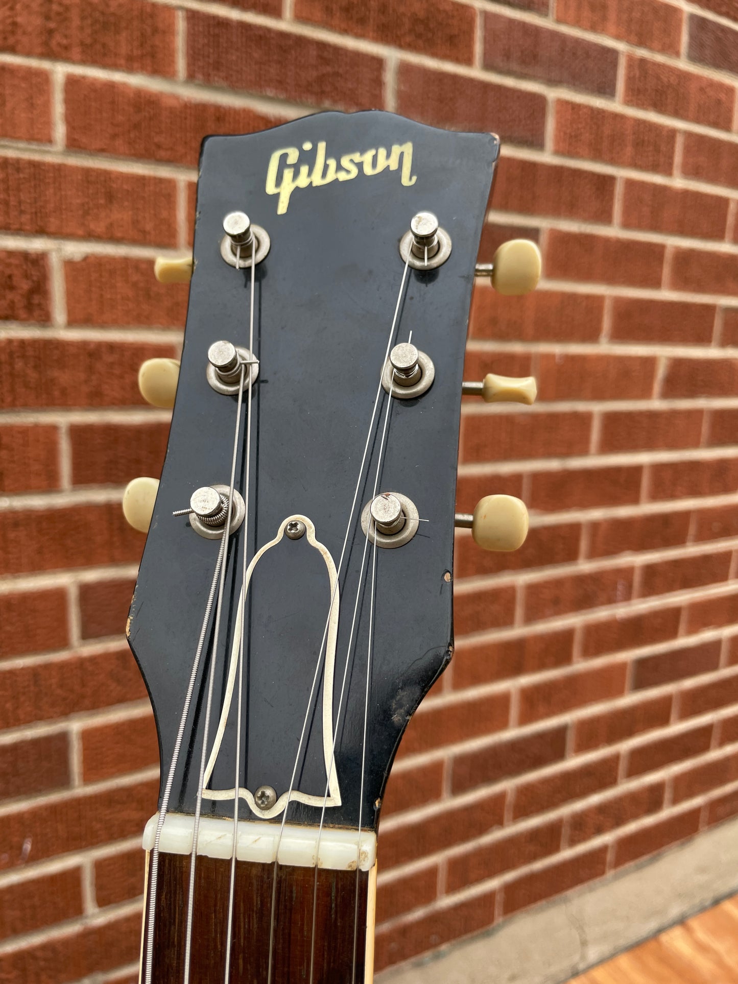 1962 Gibson ES-330T Hollowbody Electric Guitar Sunburst ES330