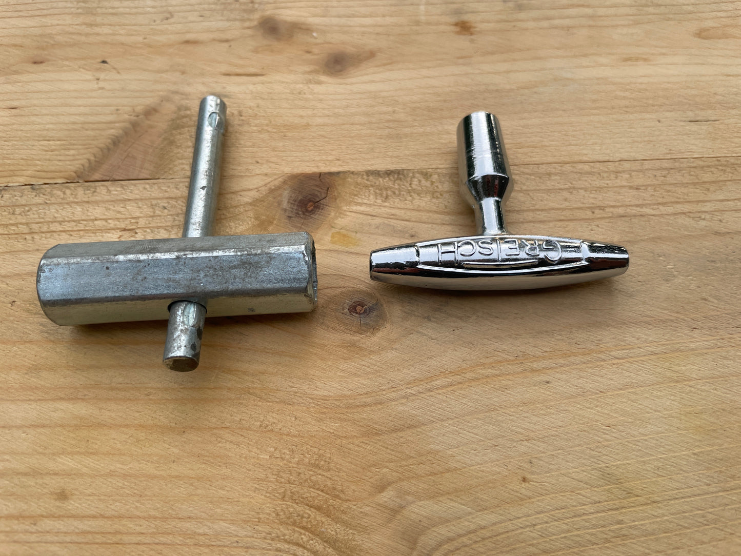 Vintage 1960s Gretsch Drum Tuning Key & Rail Consolette Hex Wrench