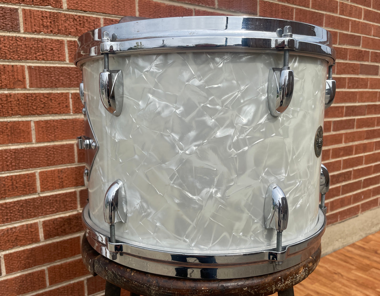 1960s Gretsch No. 4416 9x13 Tom Drum White Marine Pearl Round Badge