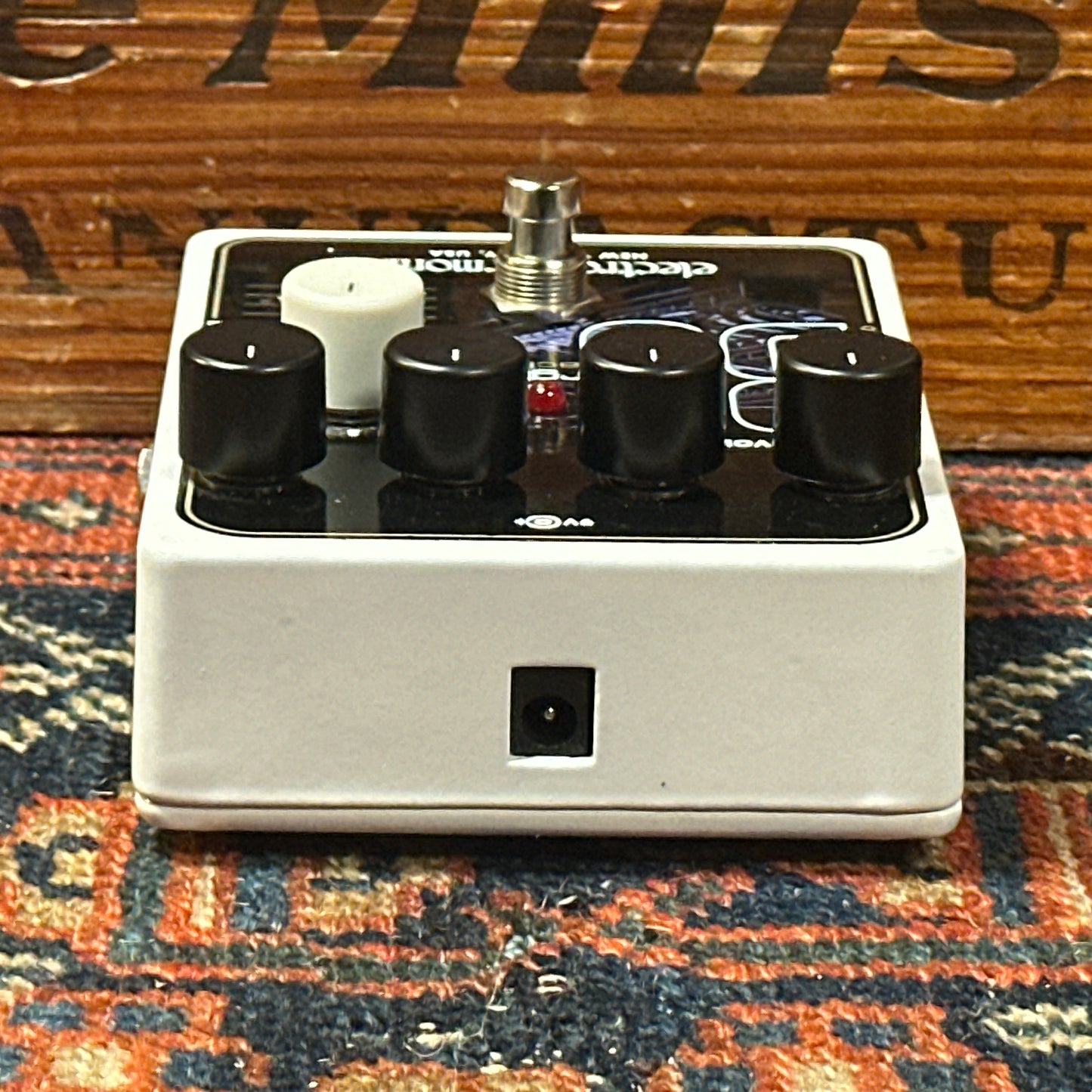 Electro-Harmonix B9 Organ Machine Pedal *Video Demo*