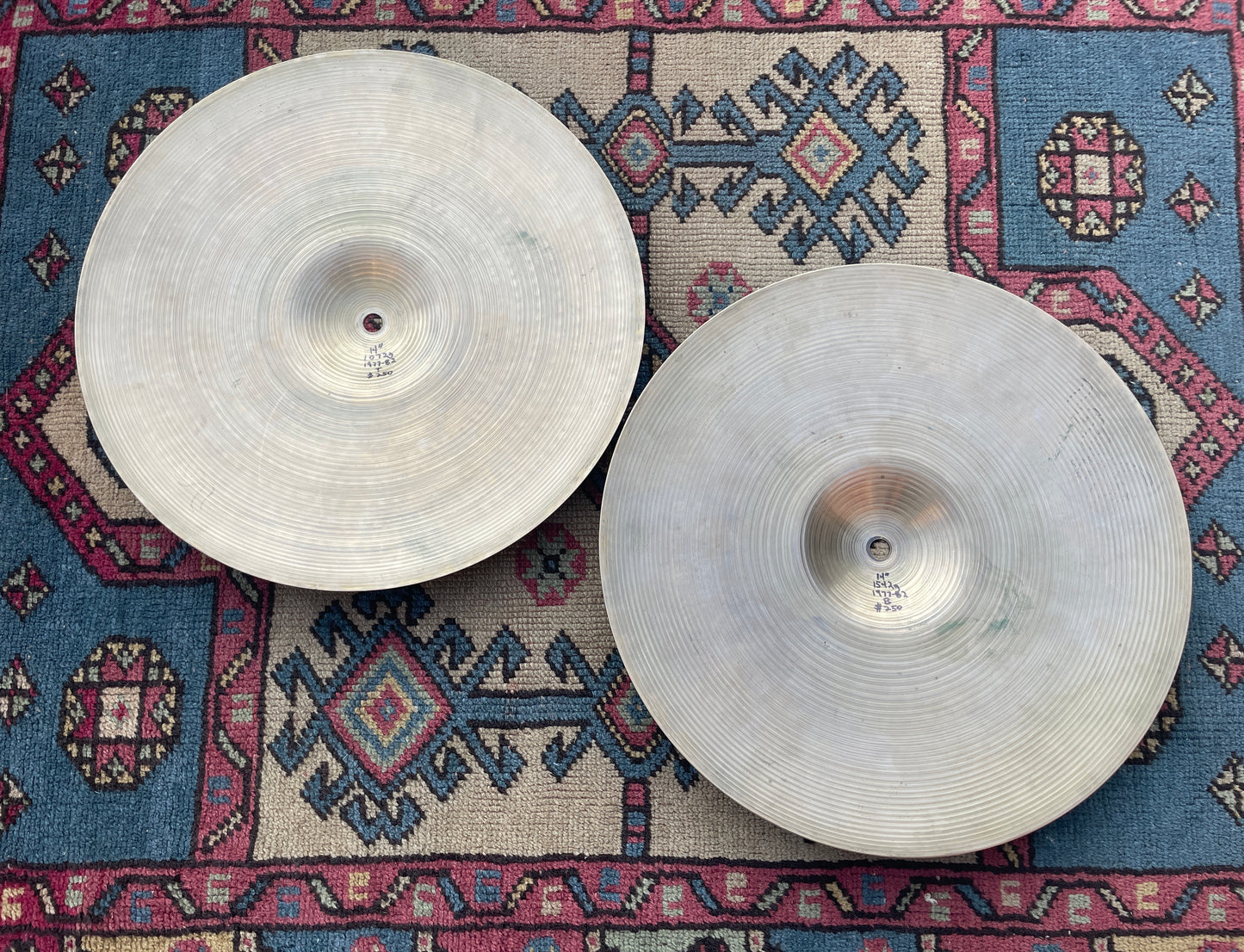 14" Zildjian A 1970s New Beat Hi-Hat Cymbal Pair 1072g/1542g *Video Demo*