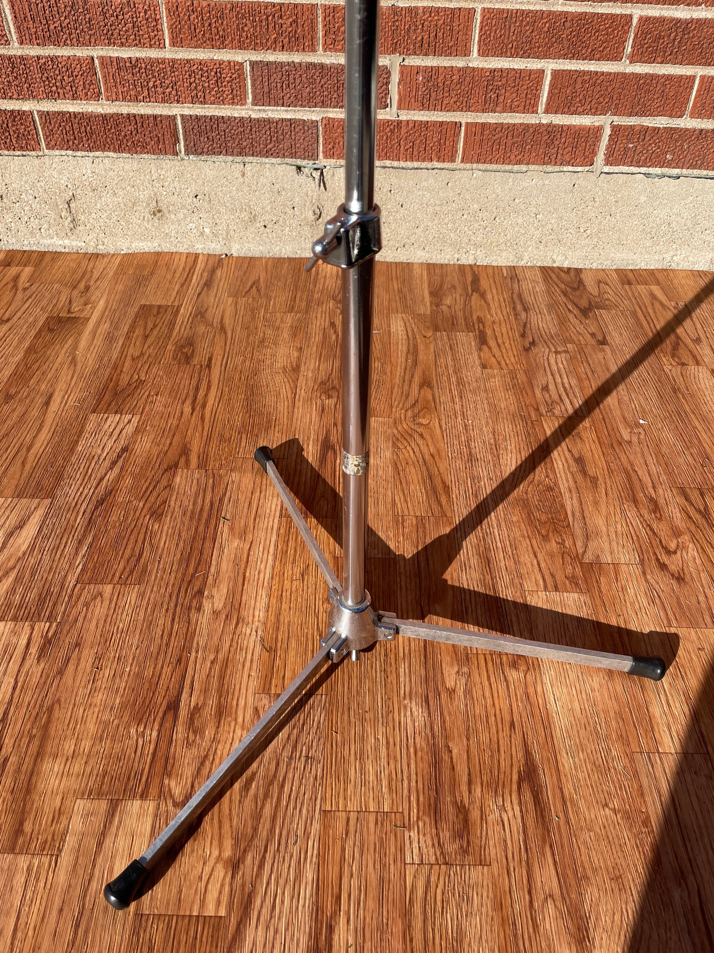 1960s Slingerland No. 33F Flush Base Cymbal Stand #1