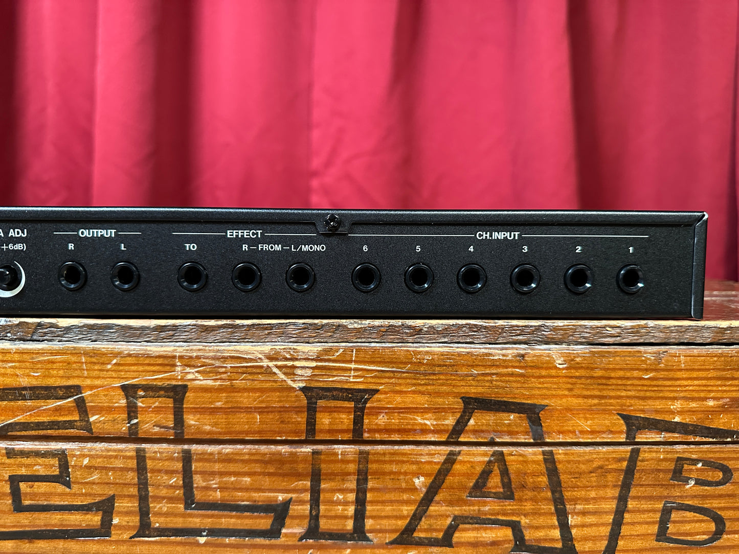 Korg KMX-62 Rackmount Keyboard Mixer