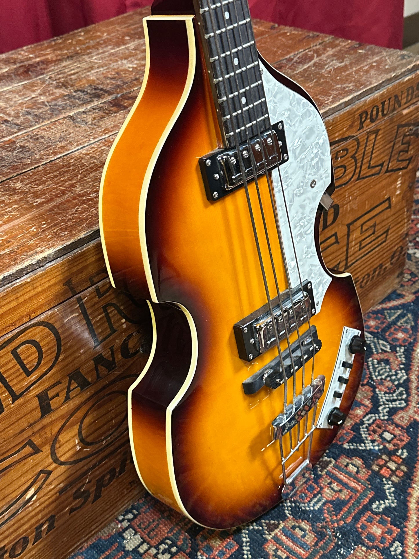 Hofner B-Bass Icon Series Violin Bass Tobacco Burst w/ OHSC