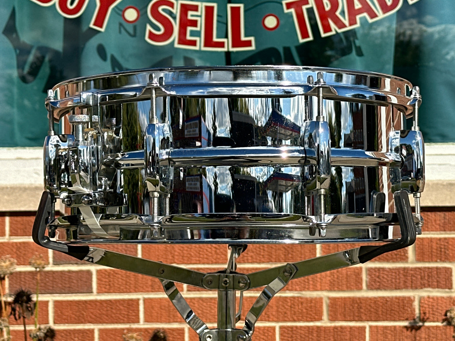 2000s Pearl Standard Steel 5.5x14 Snare Drum Mirror Chrome SS1455