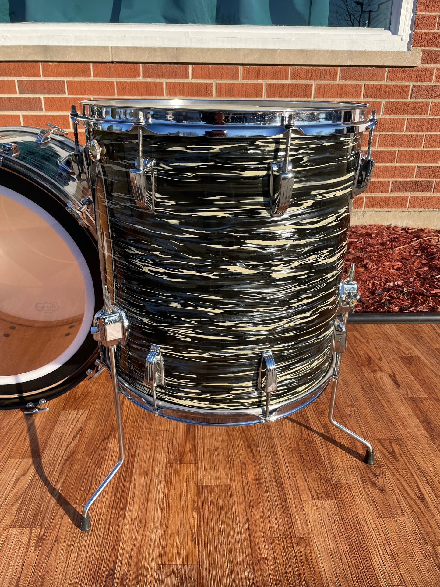 1969 Ludwig Super Classic Drum Set Oyster Black Pearl 22/13/16