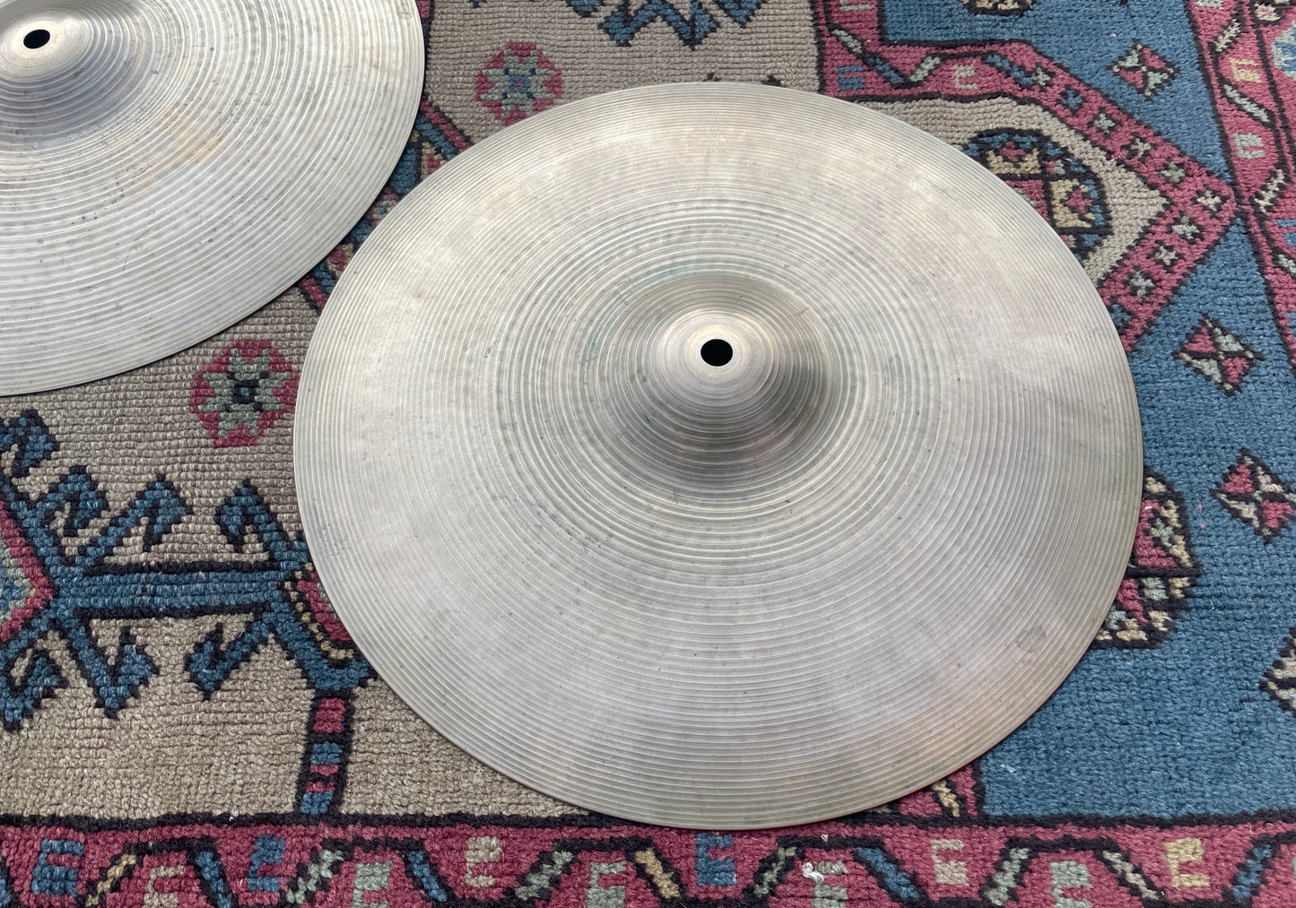 14" Zildjian A 1970s New Beat Hi-Hat Cymbal Pair 1072g/1542g *Video Demo*