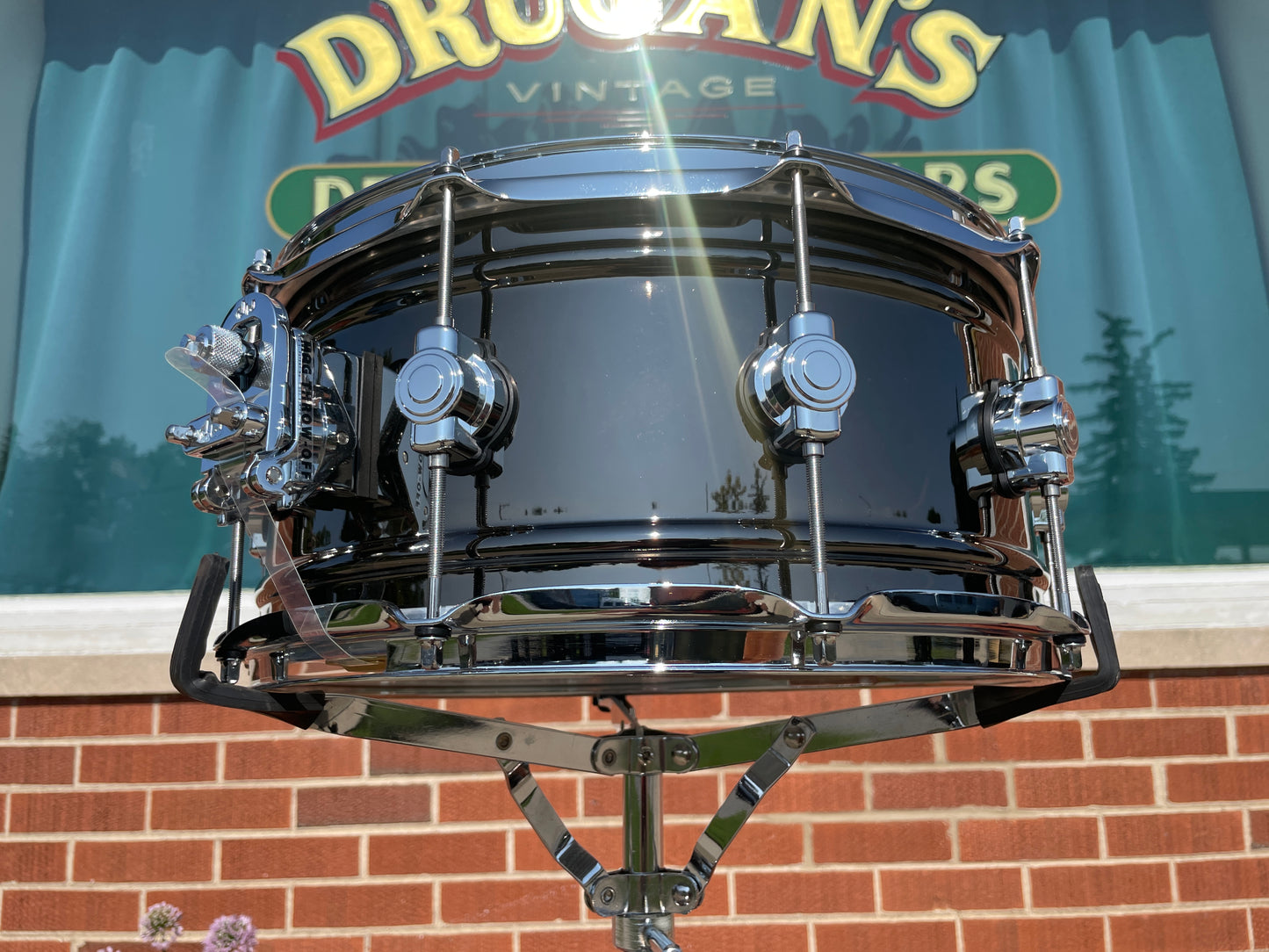 DW Design Series 6.5X14 Black Nickel Over Brass Snare Drum DDSD6514BNCR