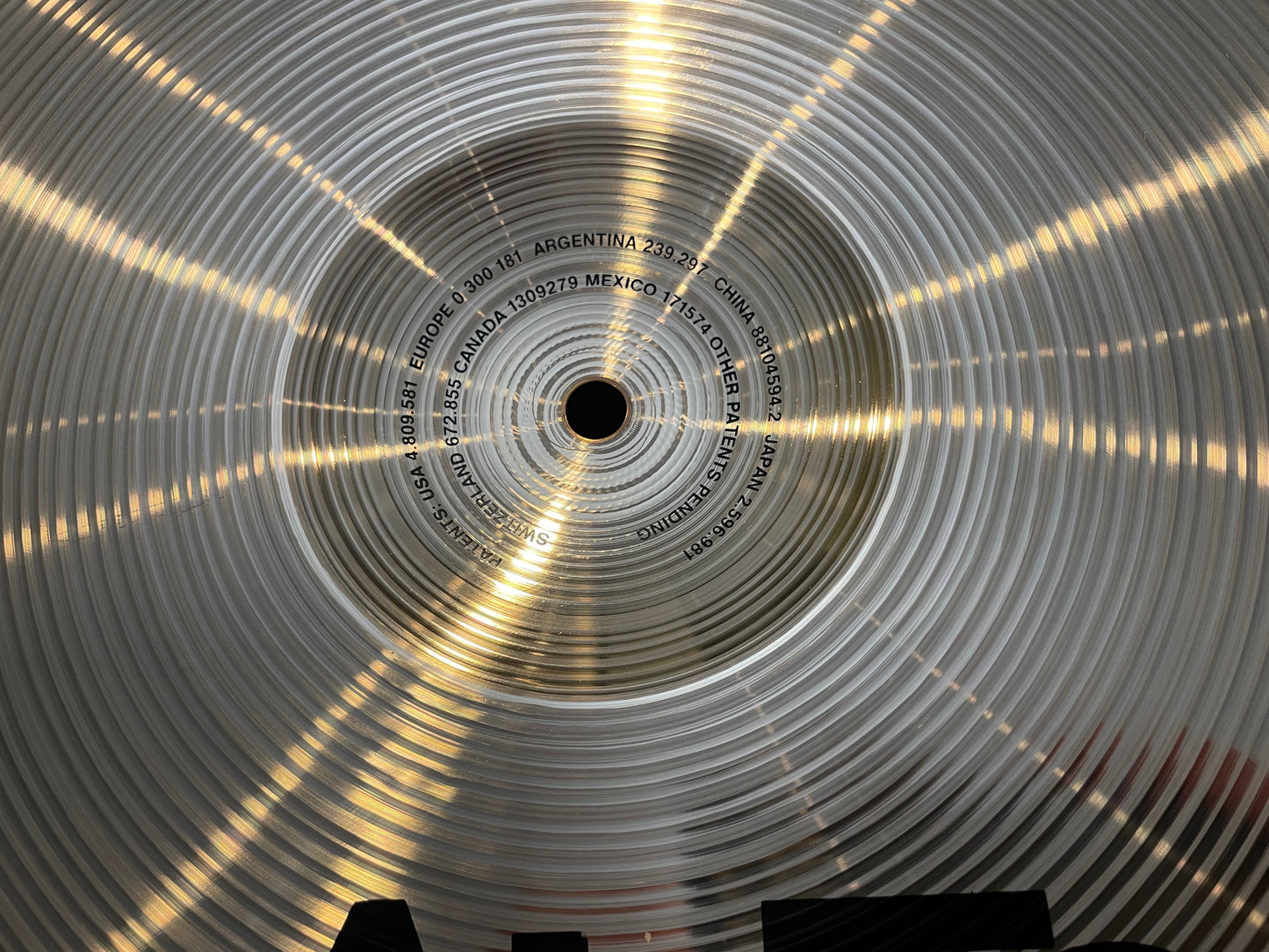 17" Paiste Signature Full Crash Cymbal 1228g