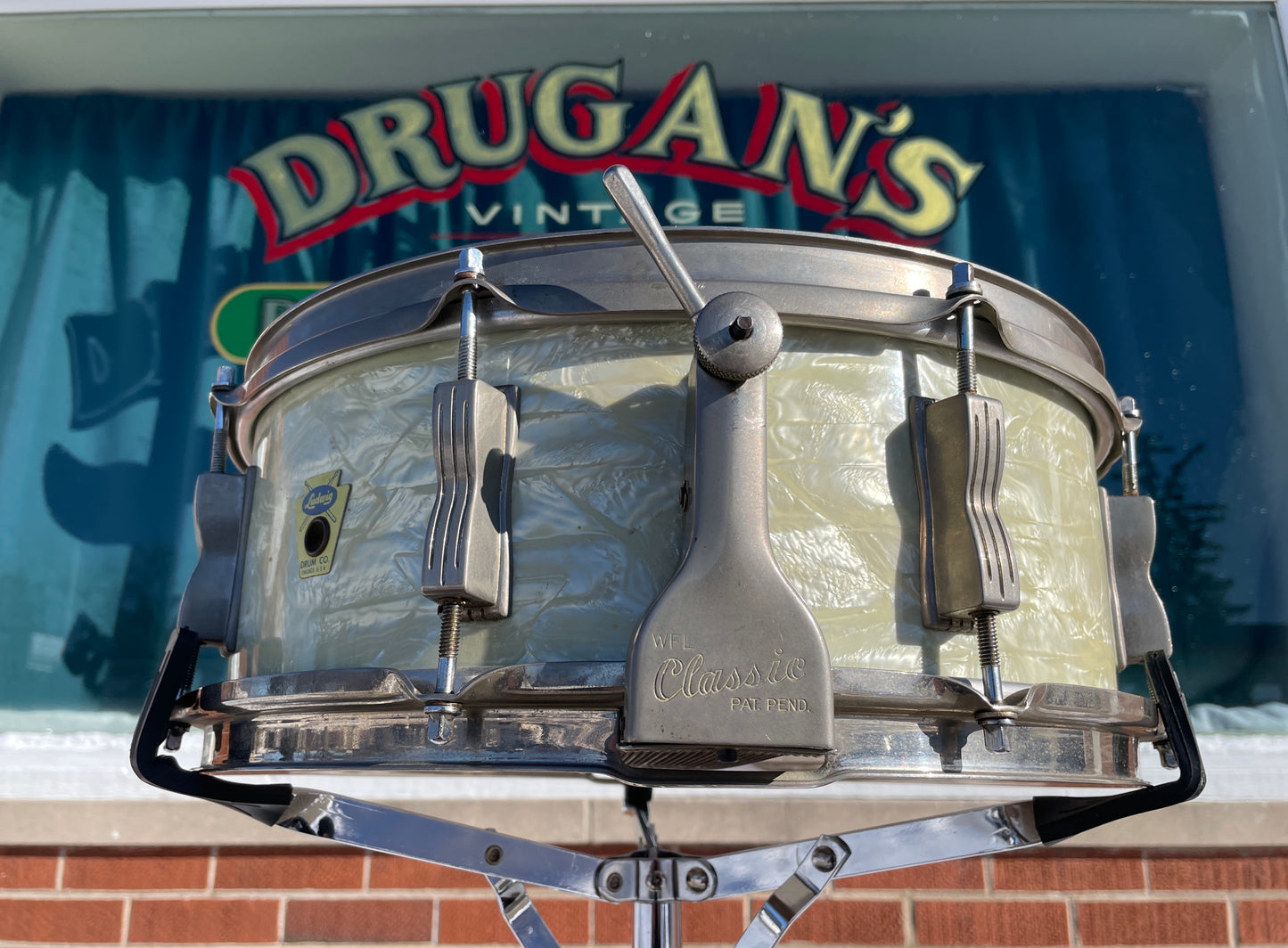 1959 Ludwig No. 900P Buddy Rich Super Classic 5.5x14 Snare Drum White Marine Pearl WMP