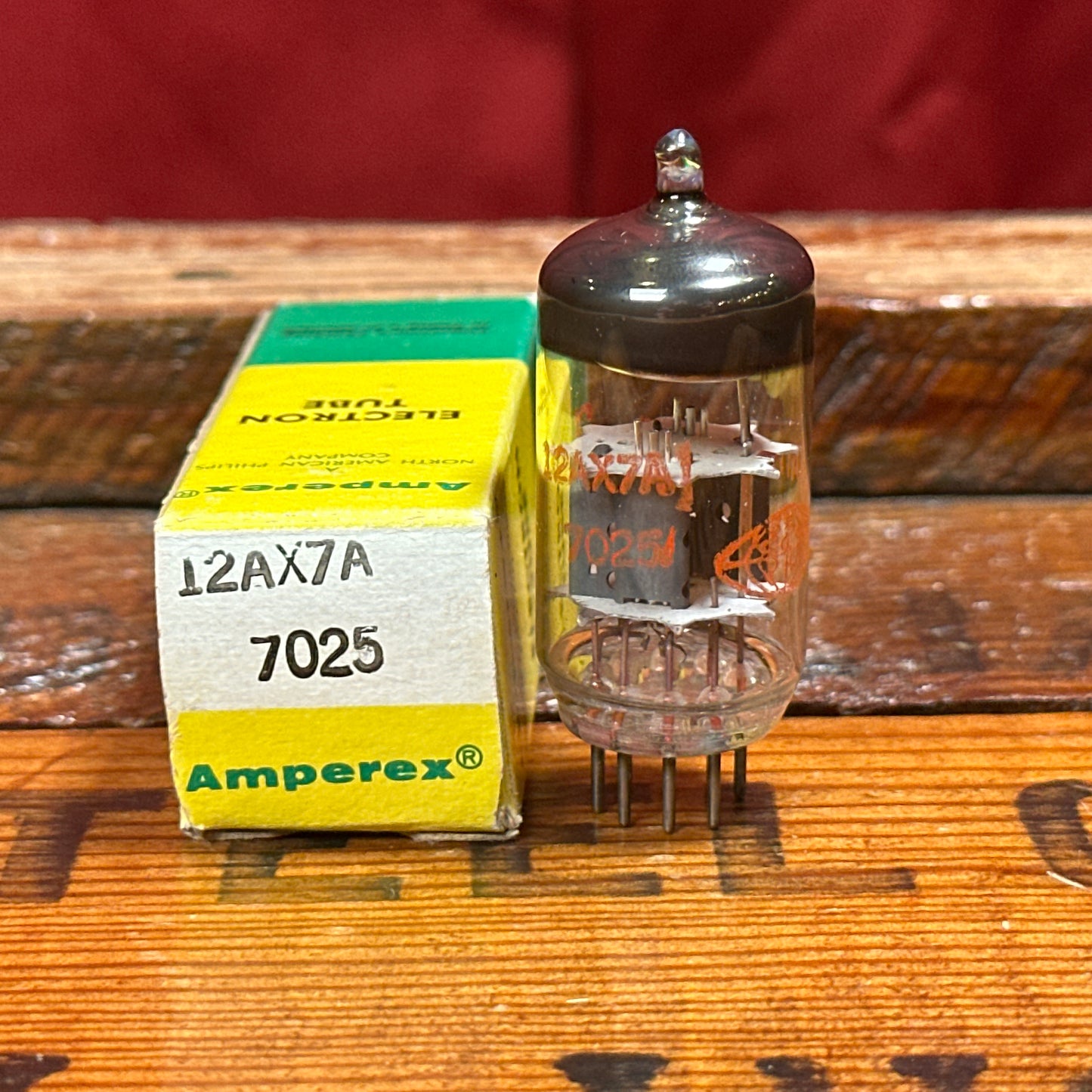 Vintage Amperex 7025 / 12AX7A Preamp Tube 12AX7 ECC83 Valve Orange Globe #273