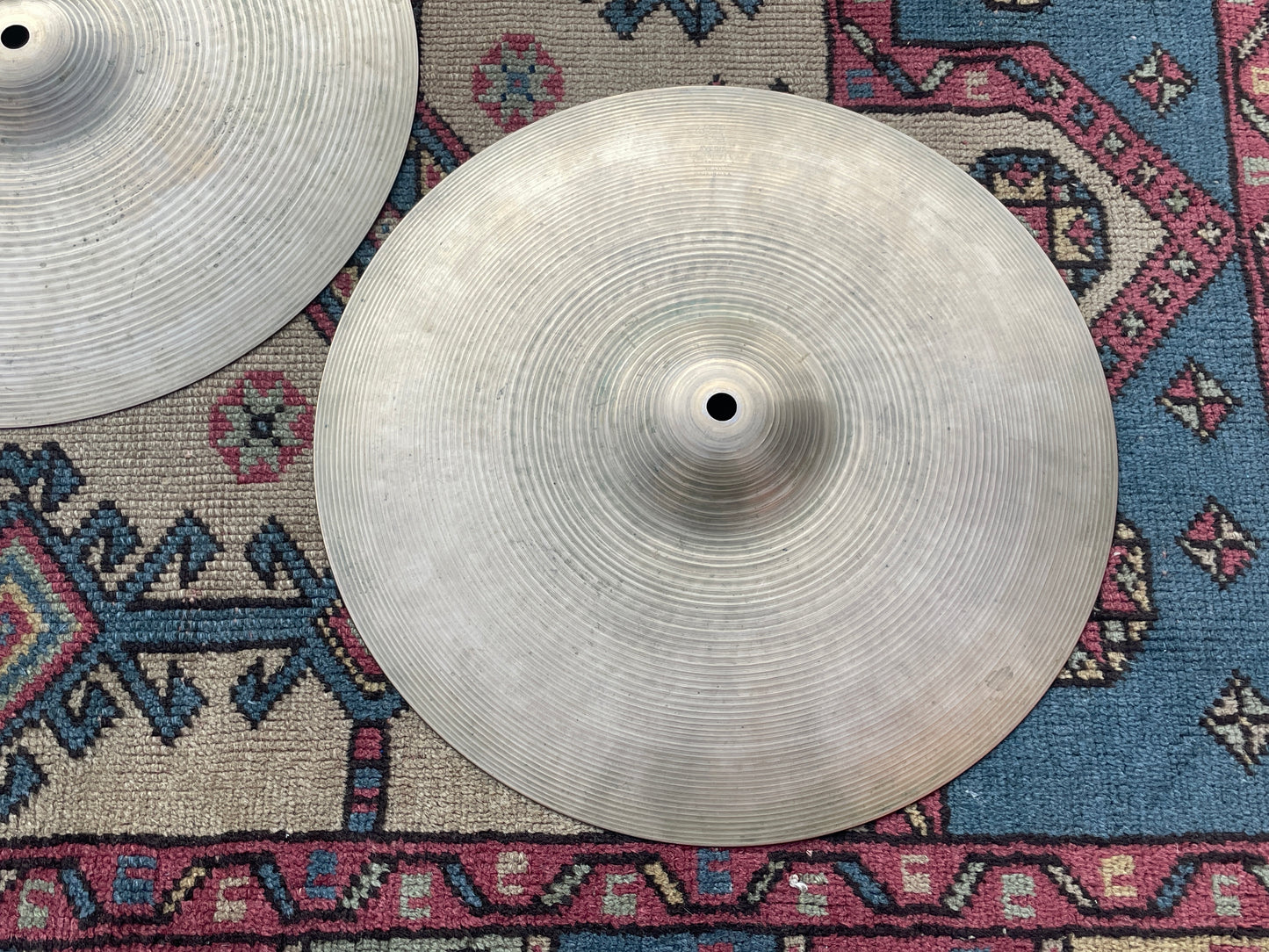 14" Zildjian A 1970s New Beat Hi-Hat Cymbal Pair 1072g/1542g *Video Demo*