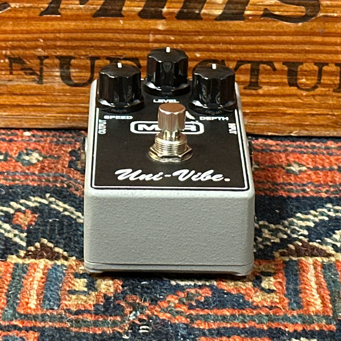 MXR M68 Uni-Vibe Chorus / Vibrato Pedal *Video Demo*