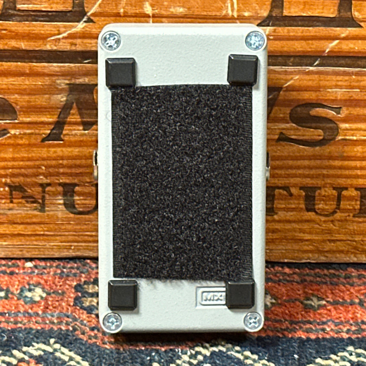 MXR M68 Uni-Vibe Chorus / Vibrato Pedal *Video Demo*