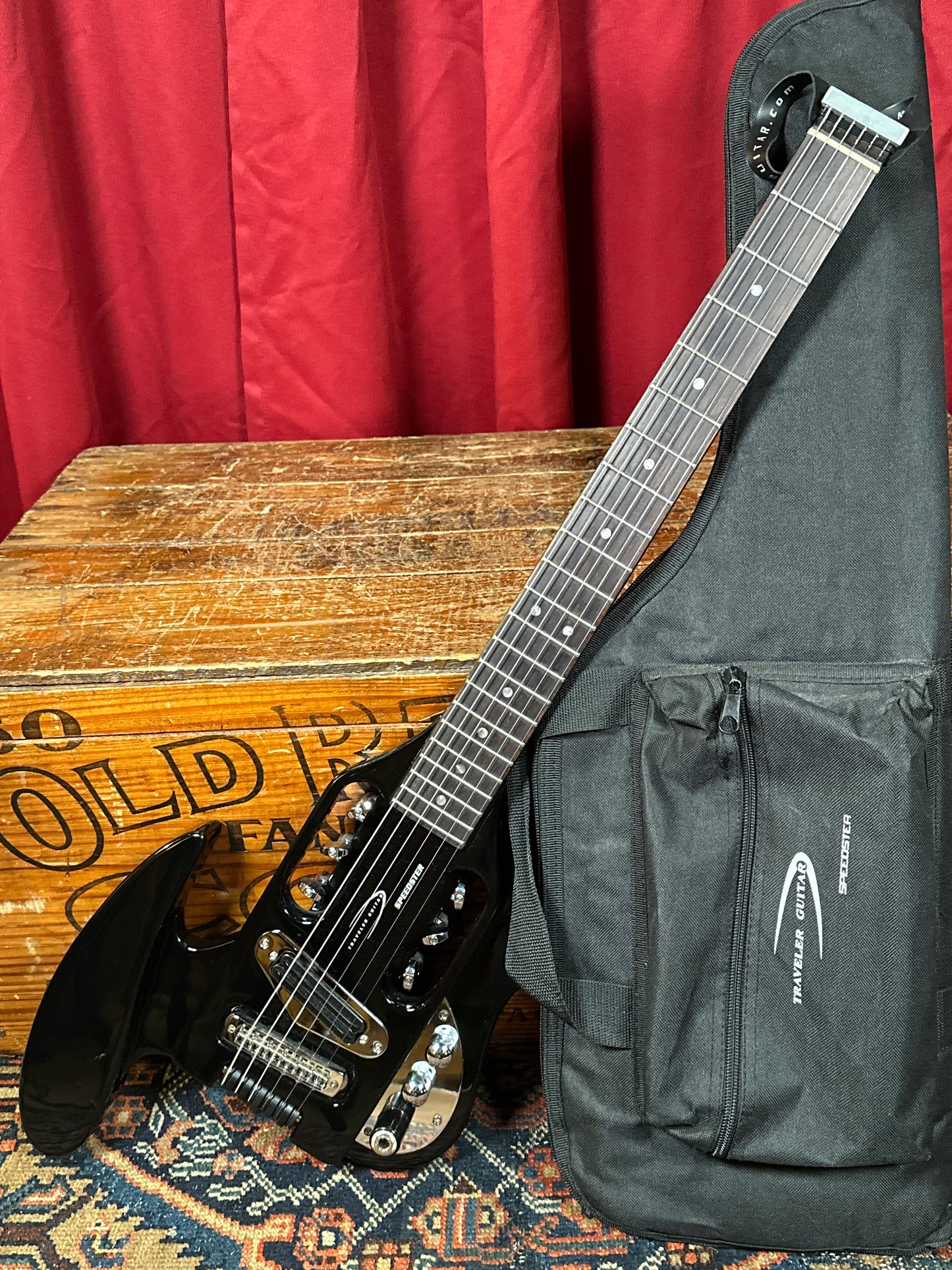Traveler Speedster Electric Guitar Black w/ Original Gig Bag