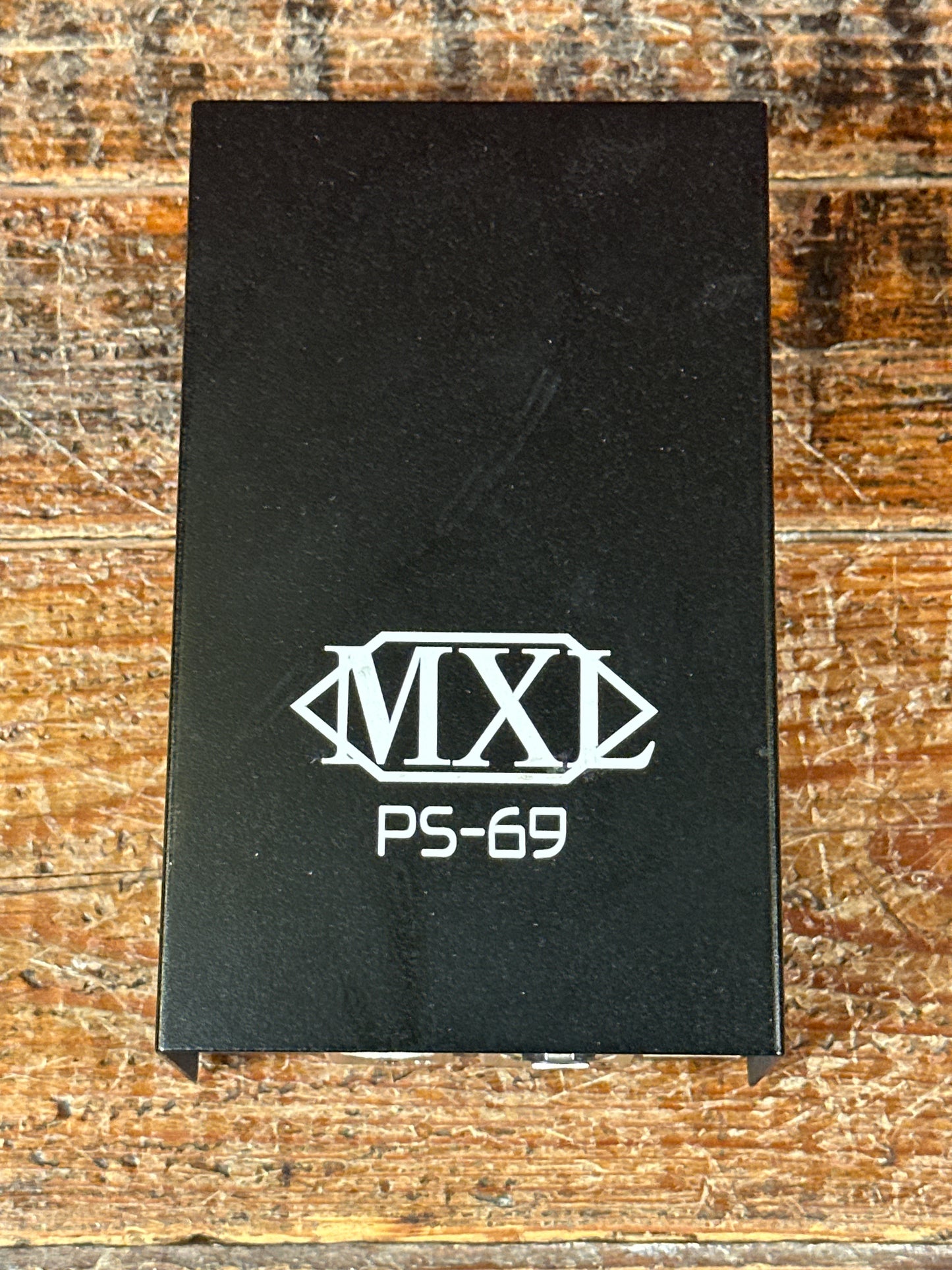 MXL V69 M EDT Mogami Edition Tube Condenser Microphone w/ Case