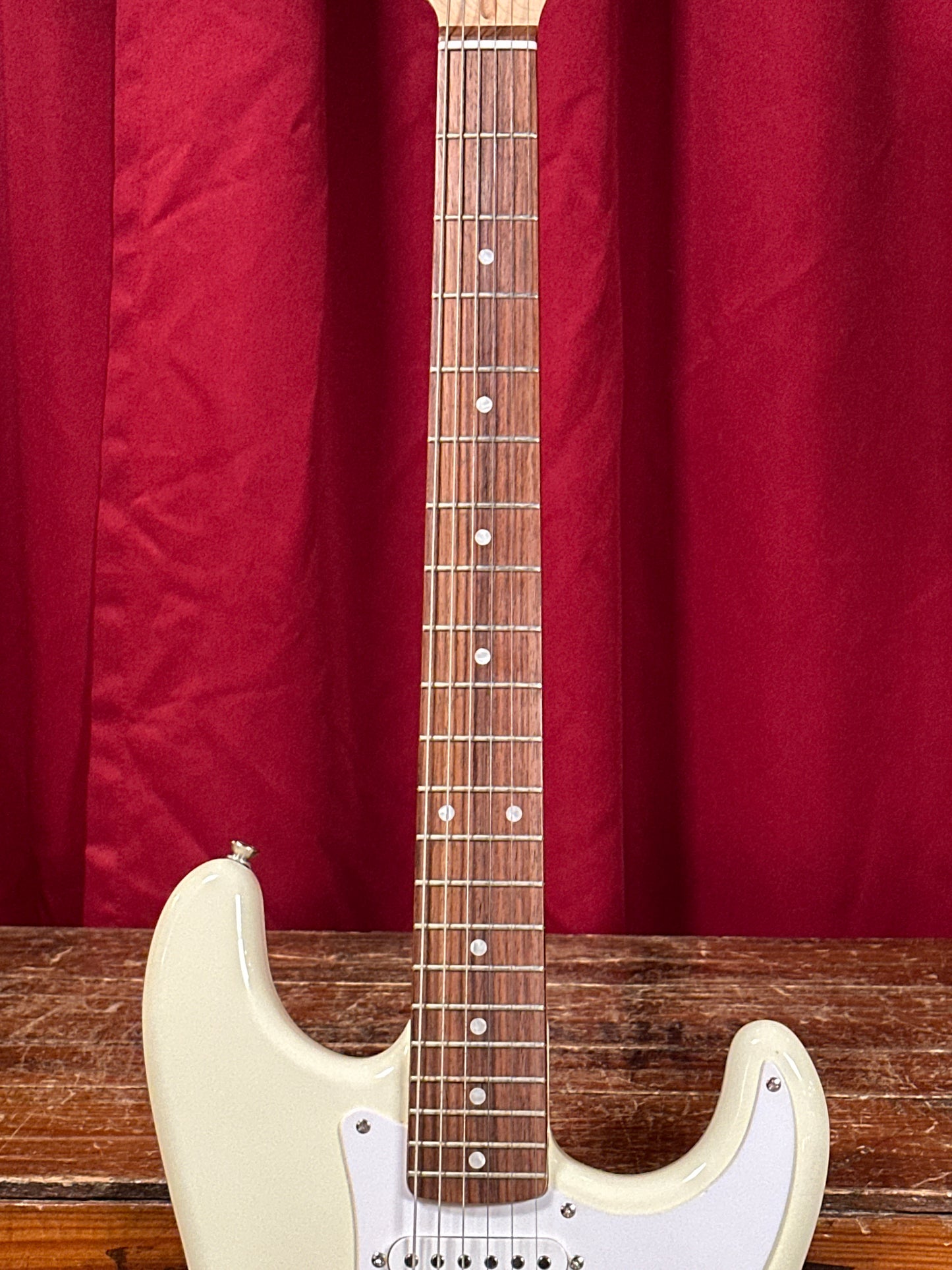 2003 Fender Squier Affinity Stratocaster Electric Guitar Arctic White Custom Painted