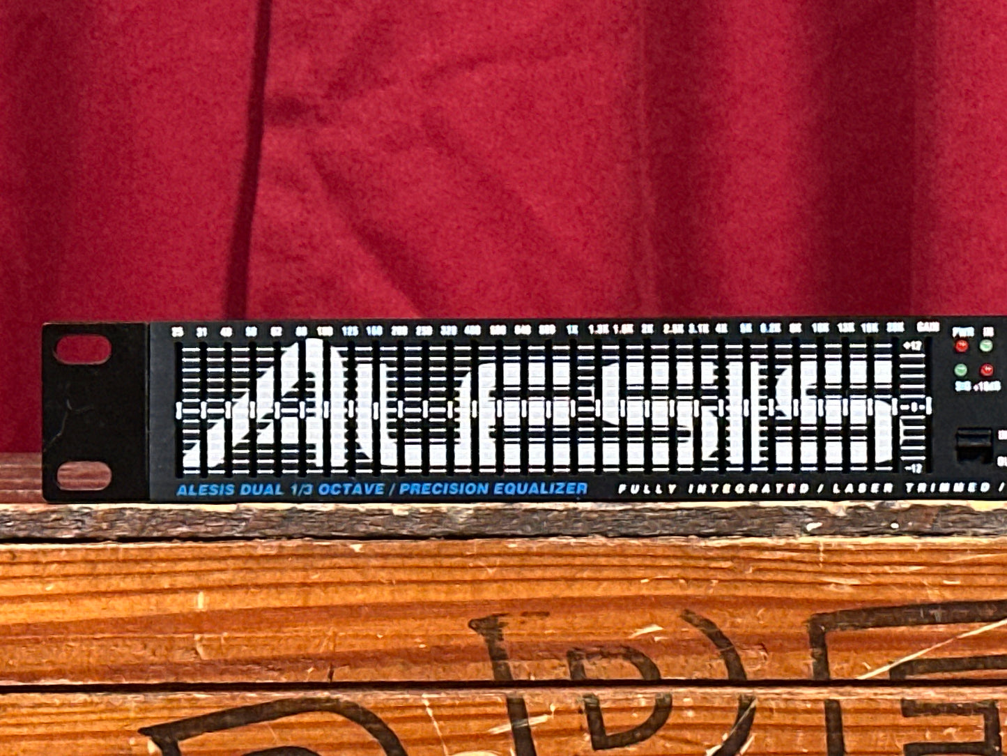 Alesis M-EQ 230 Dual 30-Band 1/3 Octave Graphic Equalizer