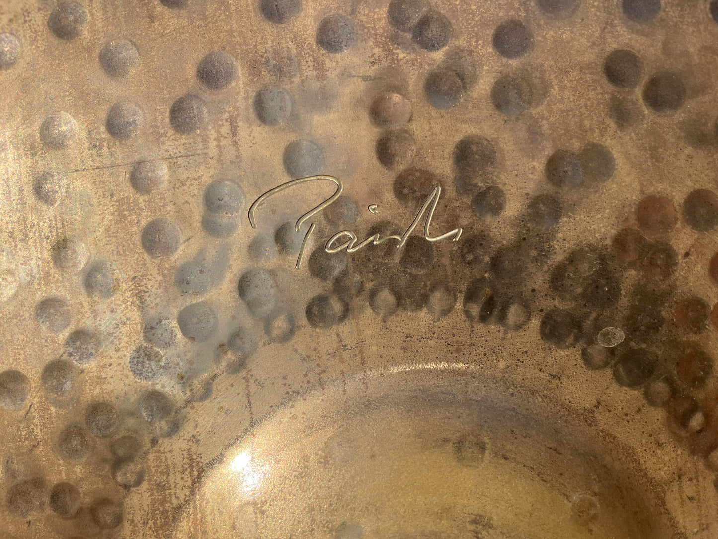 14" Paiste Signature Traditional Medium Light Hi-Hat Cymbal Pair 908g/1198g