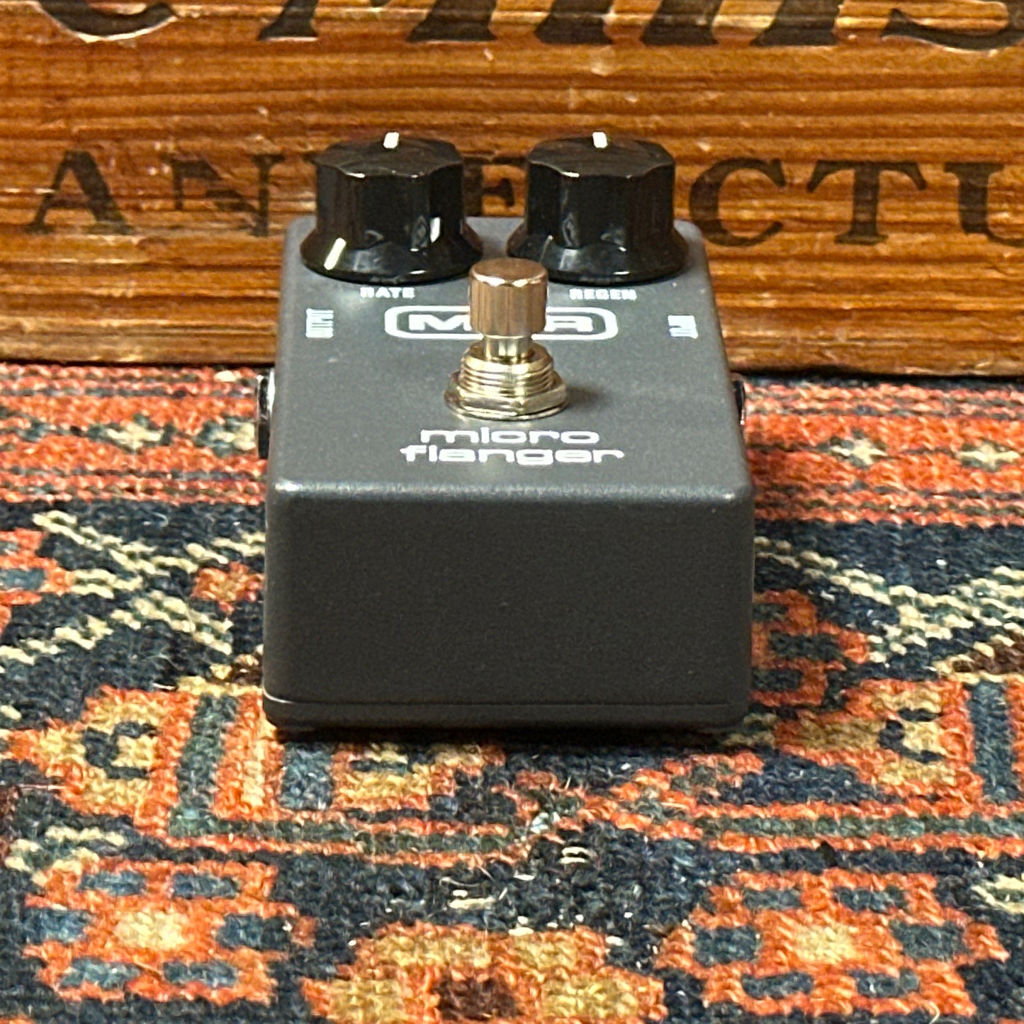 MXR M152 Micro Flanger Pedal *Video Demo*