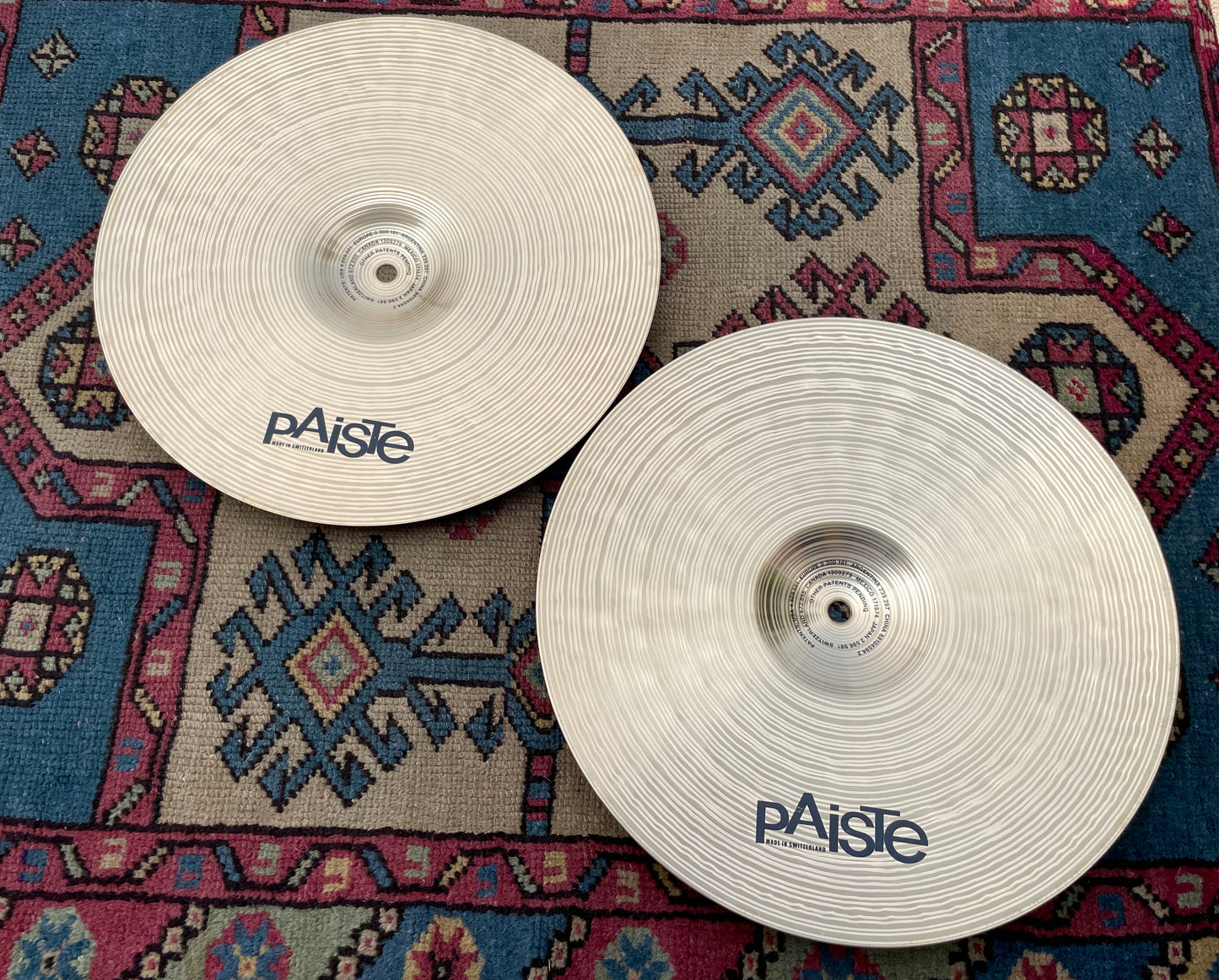 14" Paiste Signature Dark Crisp Cymbal Hi-Hat Cymbal Pair 884g/1478g